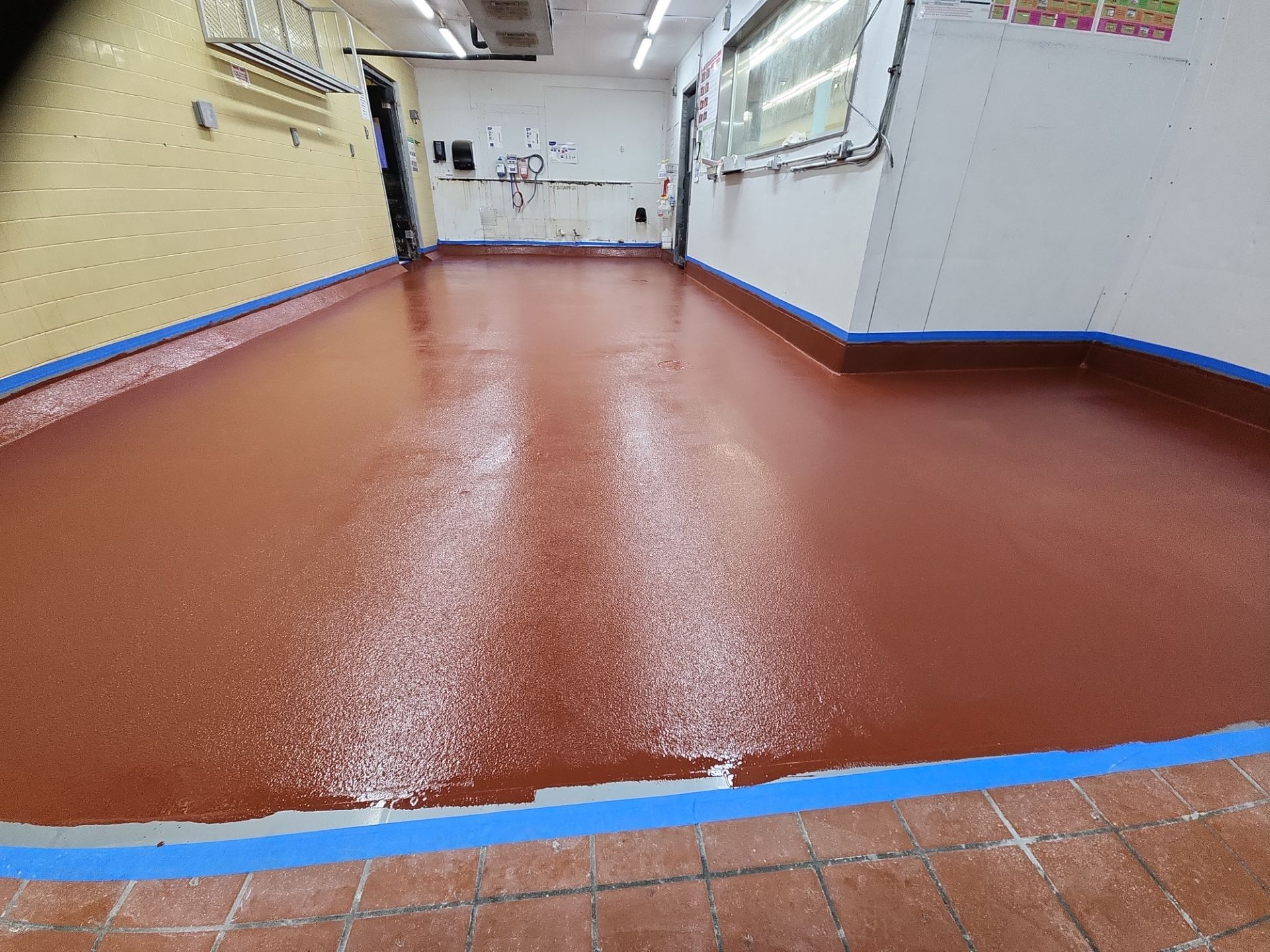 Fresco y Más Meat Processing Room Makeover by Seamless Surfaces