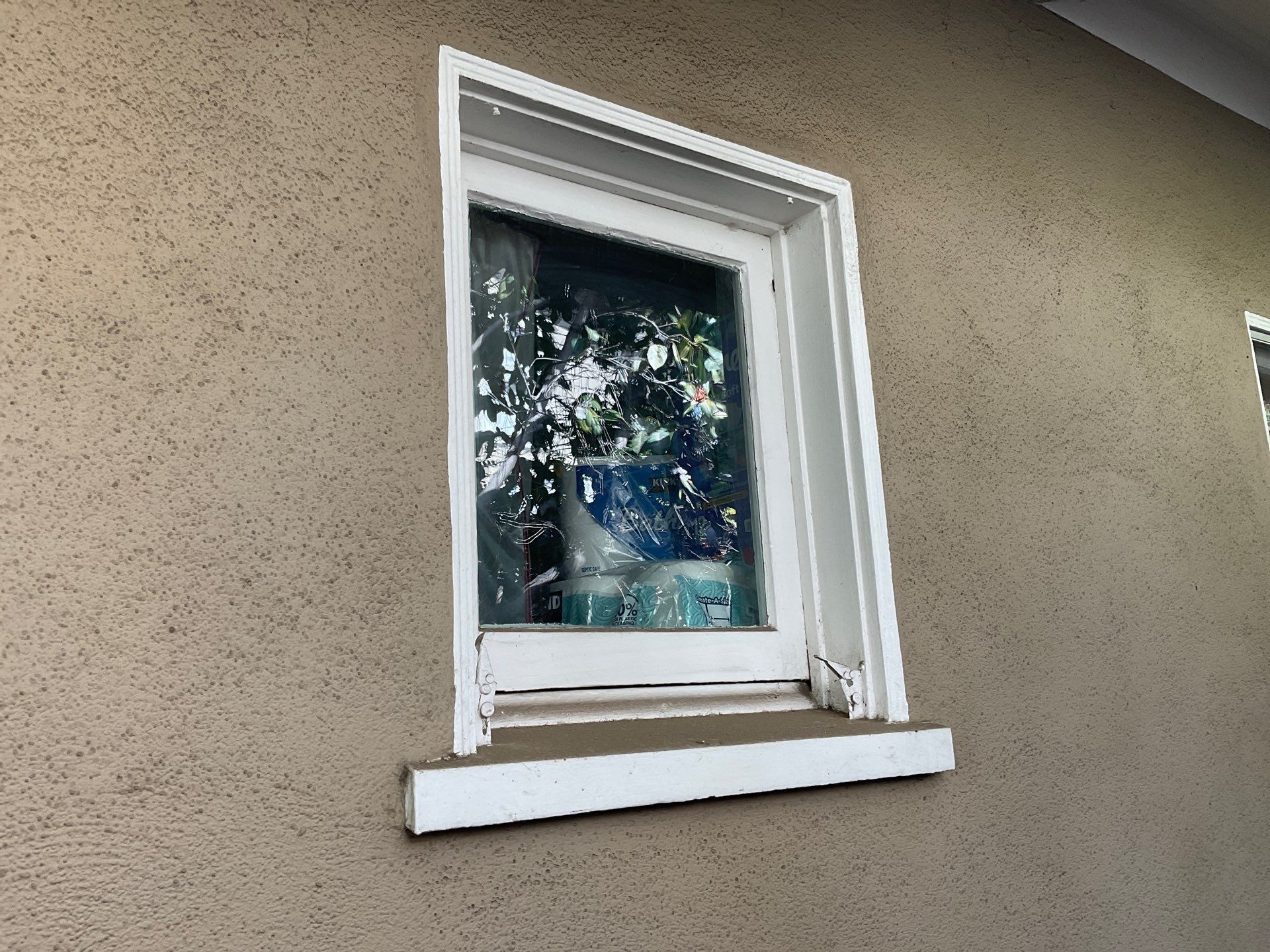 Window Installation using Milgard Ultra series, Fiberglass windows with SDL grids by American Window Company