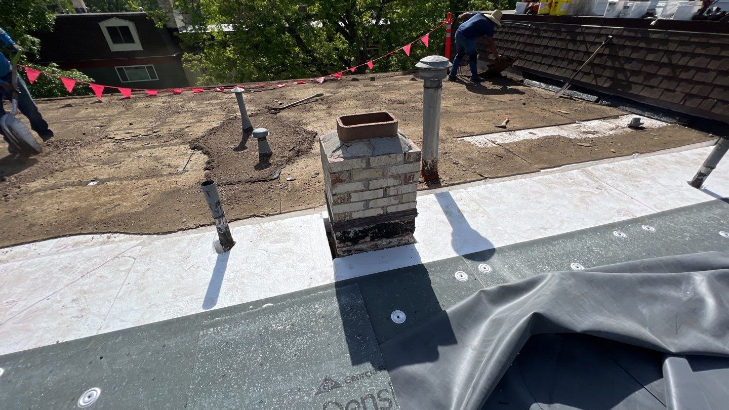 Commercial Roofing Installation using MuleHide EPDM .60 - BLACK by A to Z Roofing