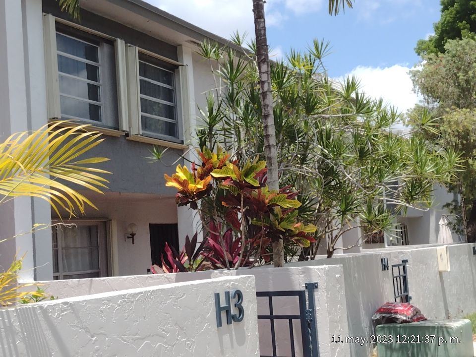 LAKE VILLAGE CONDO - BLDG H by Souffront Construction & Engineering
