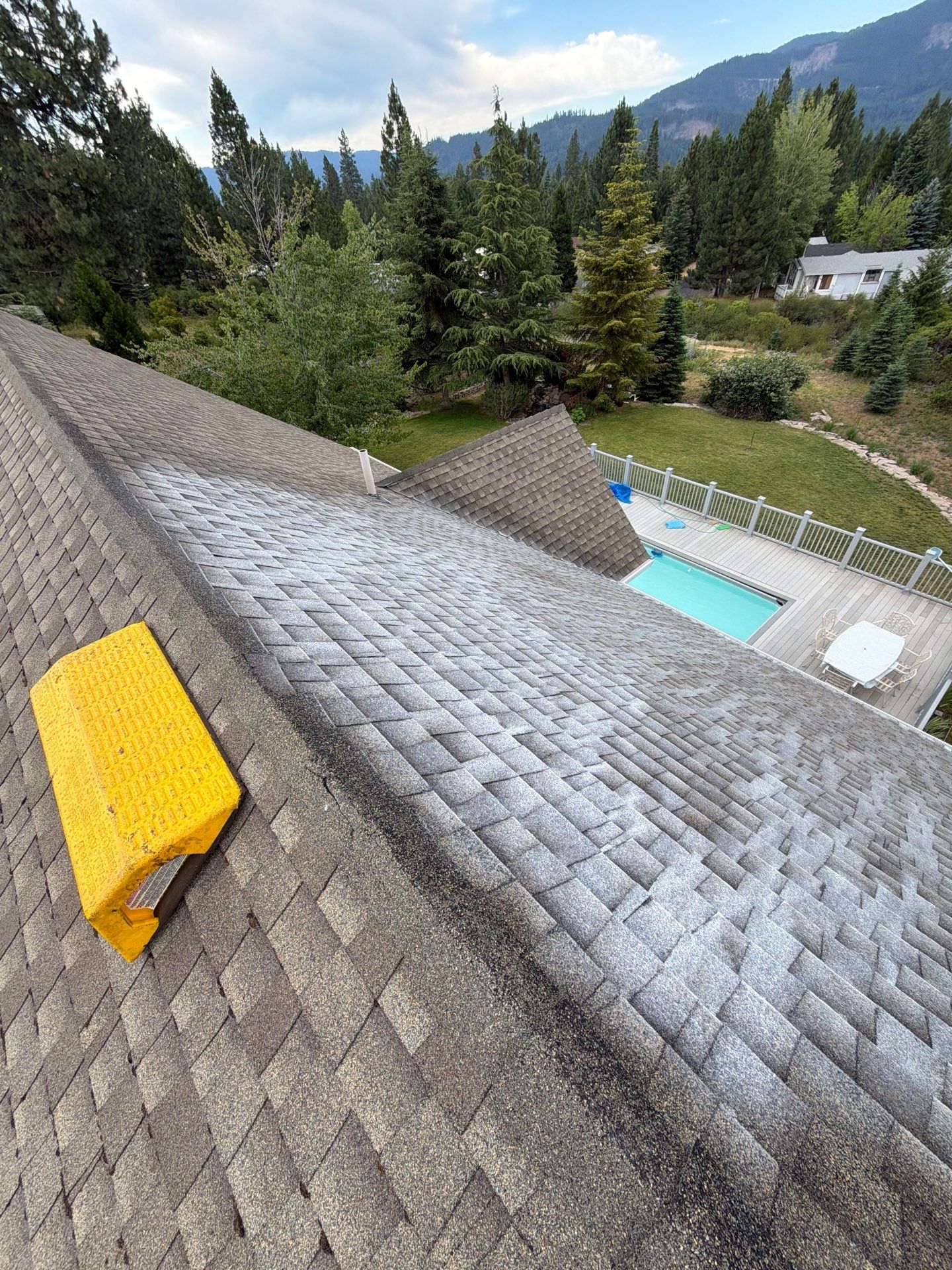 Project in Mt Shasta by Roof Maxx of Grants Pass