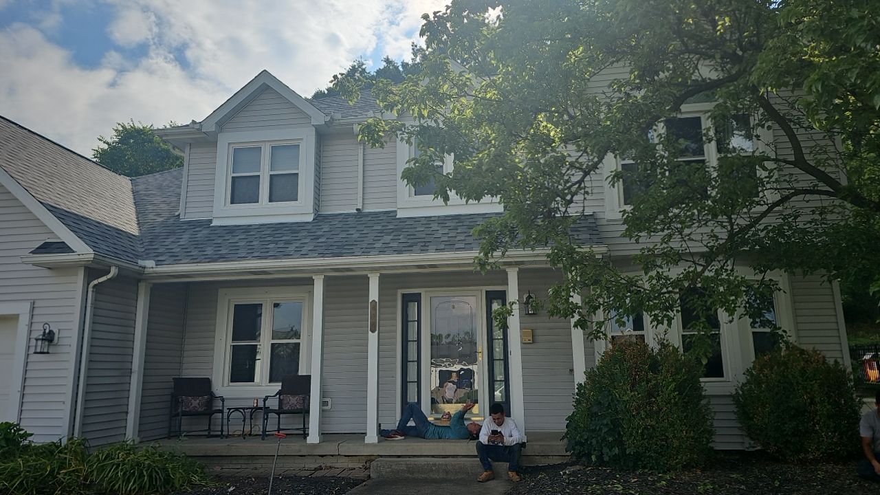 ATLAS PINNACLE COLOR: HEARTHSTONE by Eagle Eye Roofing