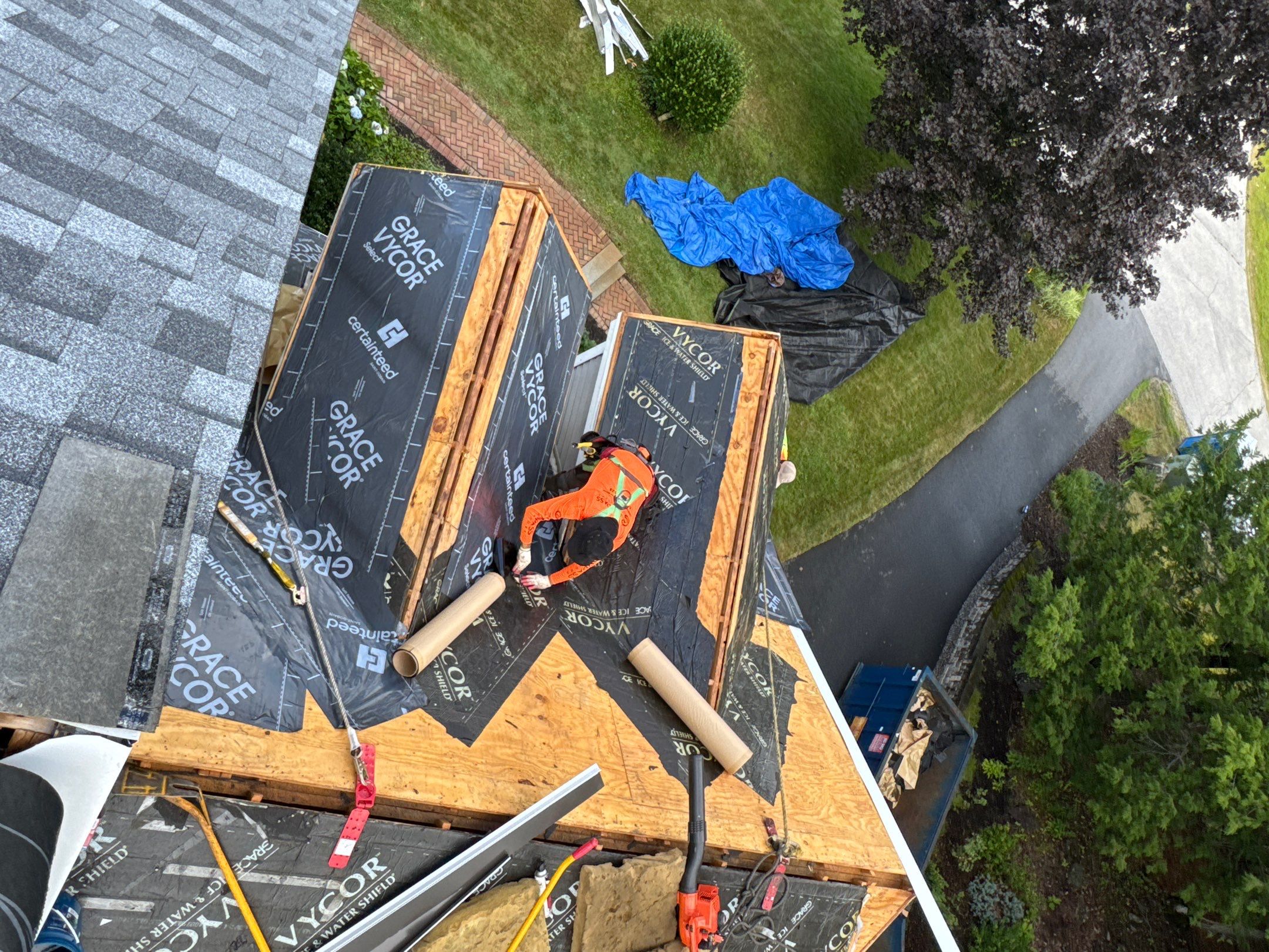 Roof Replacement in Brentwood, NH – Owens Corning Duration Slatestone Gray with New Gutters by Compass exteriors