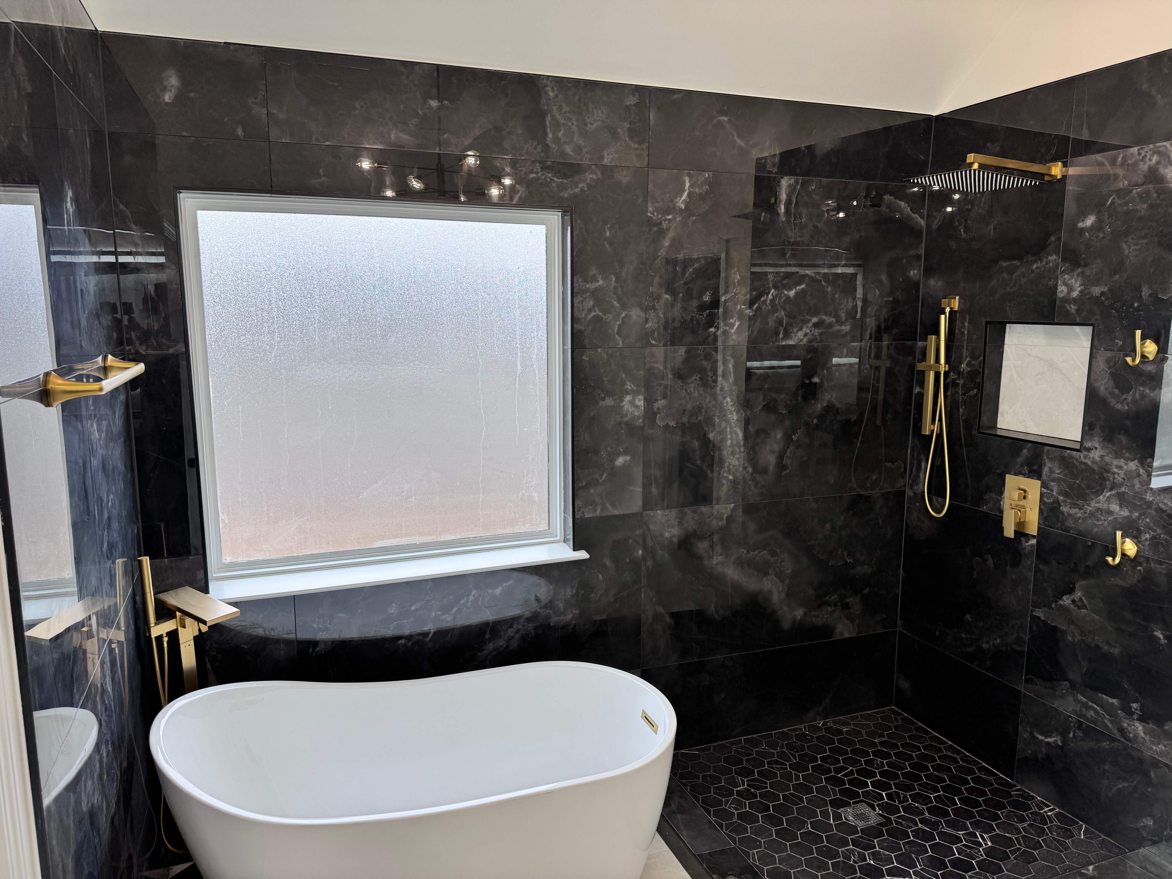 Master bathroom renovation by Prudencio