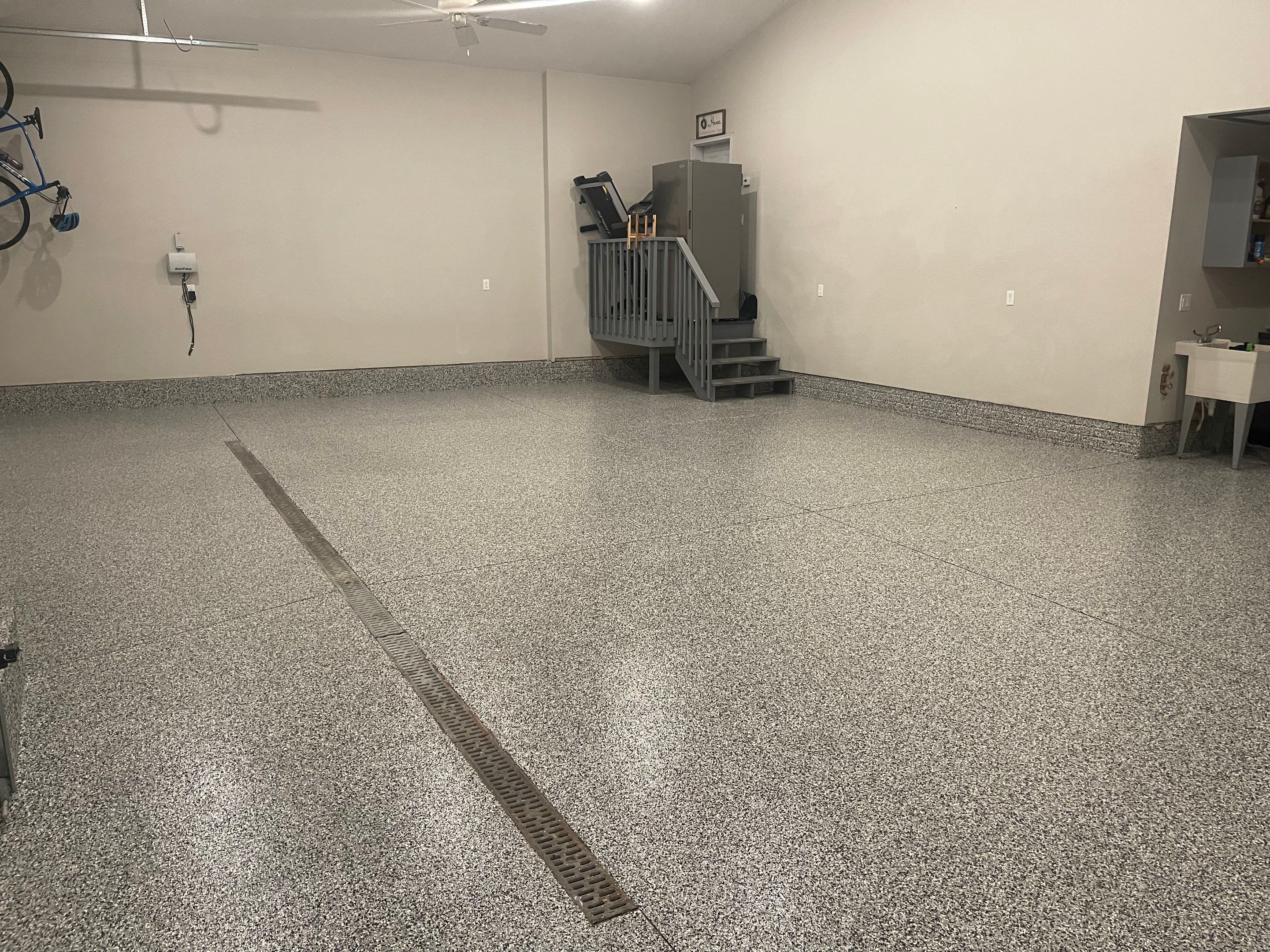 Garage using Domino  by Select Painting, Coatings & Garage Cabinets