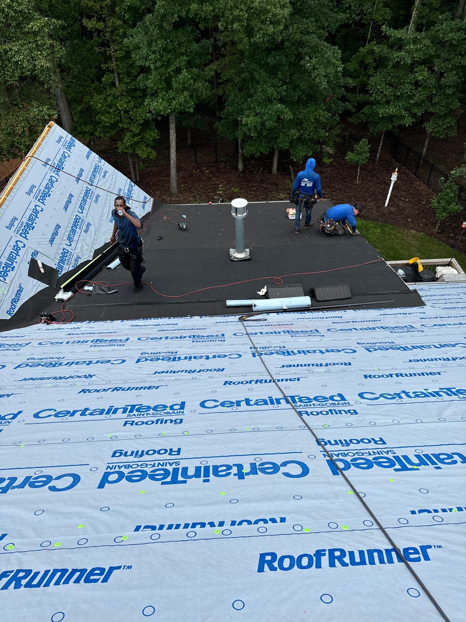 Roof Replacement - Certainteed Landmark Georgetown Gray  by Pro Performance Roofing