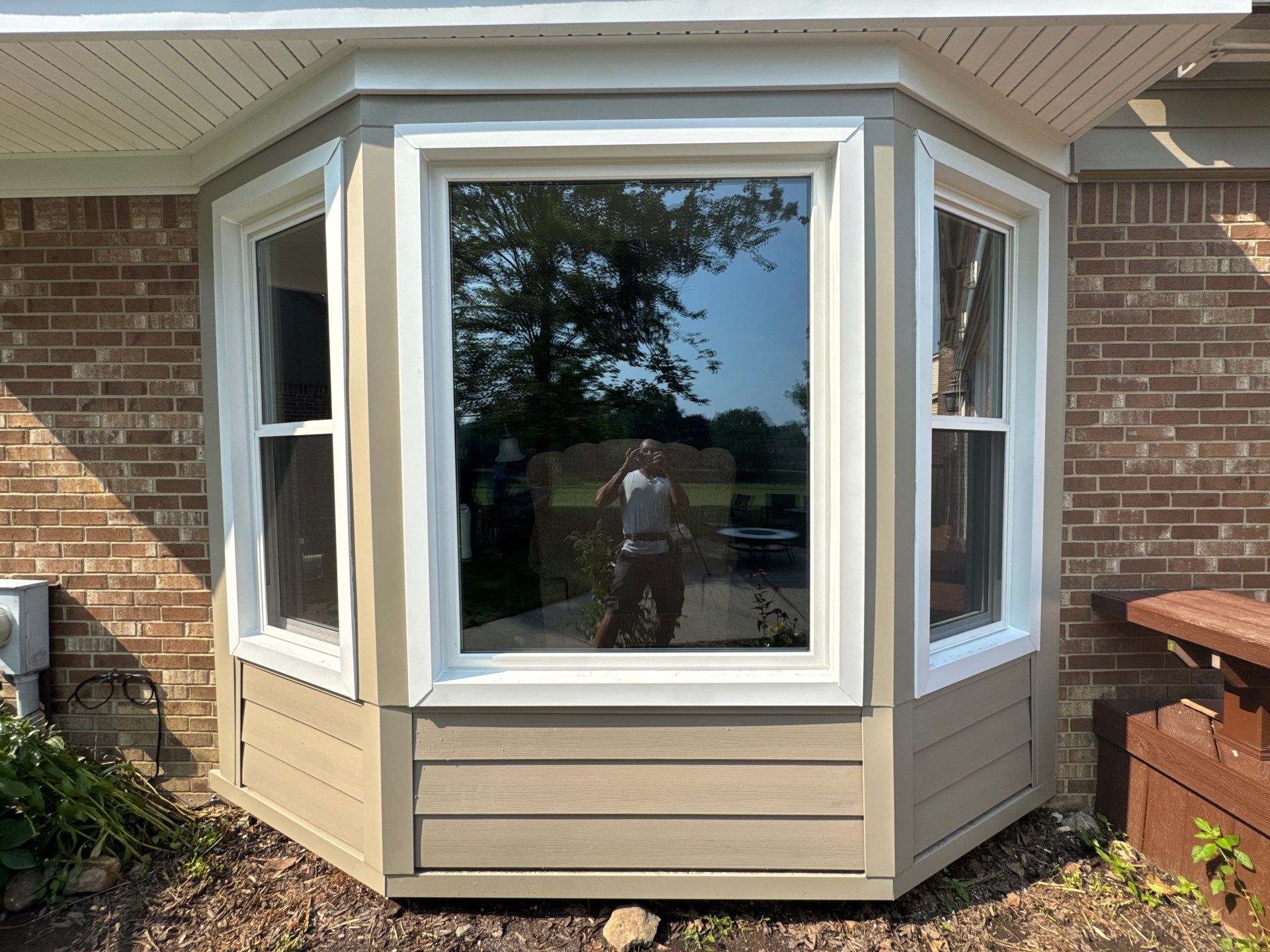 Siding Replacement using Alside S7 Cedar Mill Grain Pebble by 180 Contractors