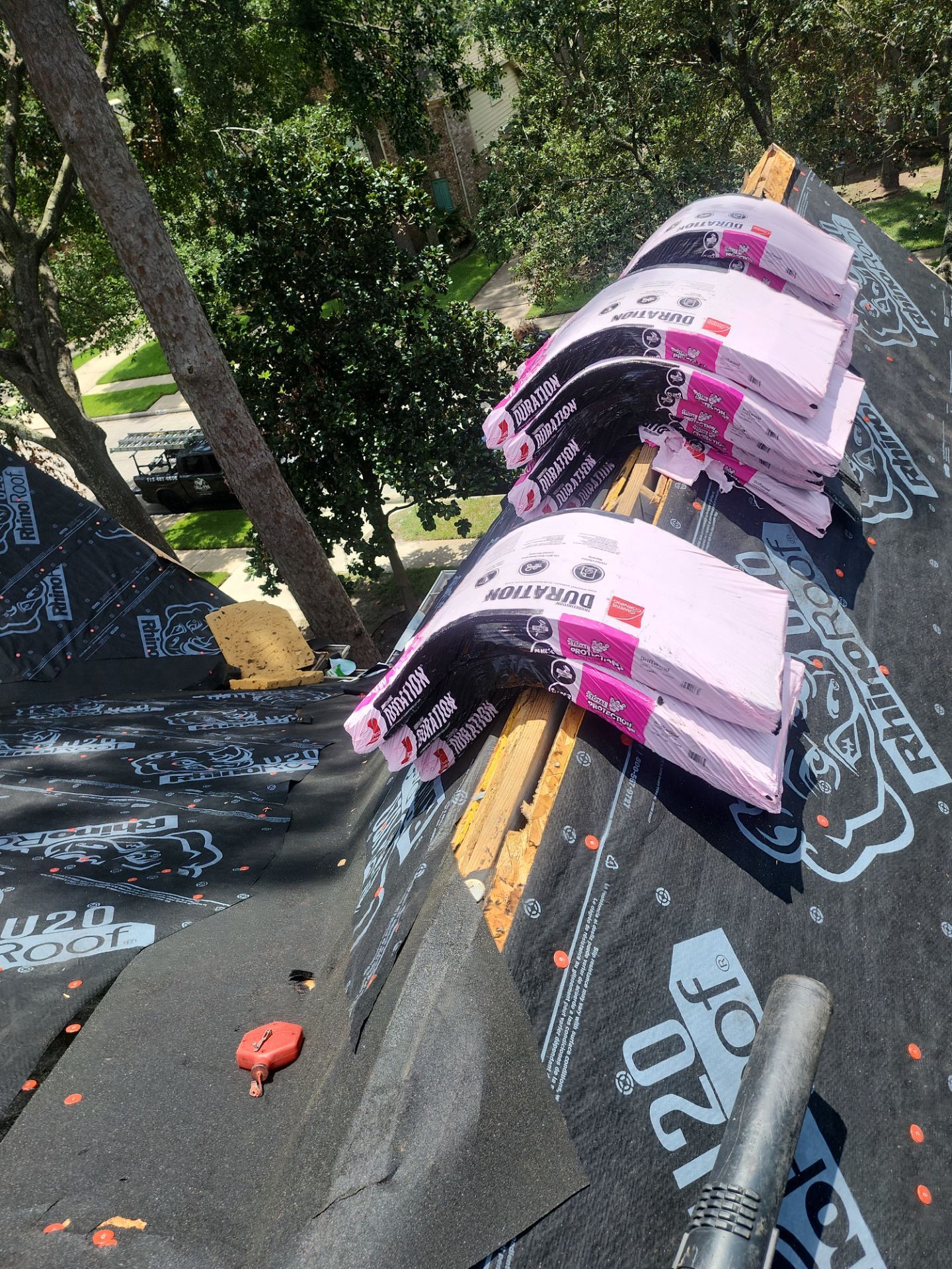 Residential Roofing Installation using Owen's Corning Duration (Lifetime) Shingles by Roof Repair Company