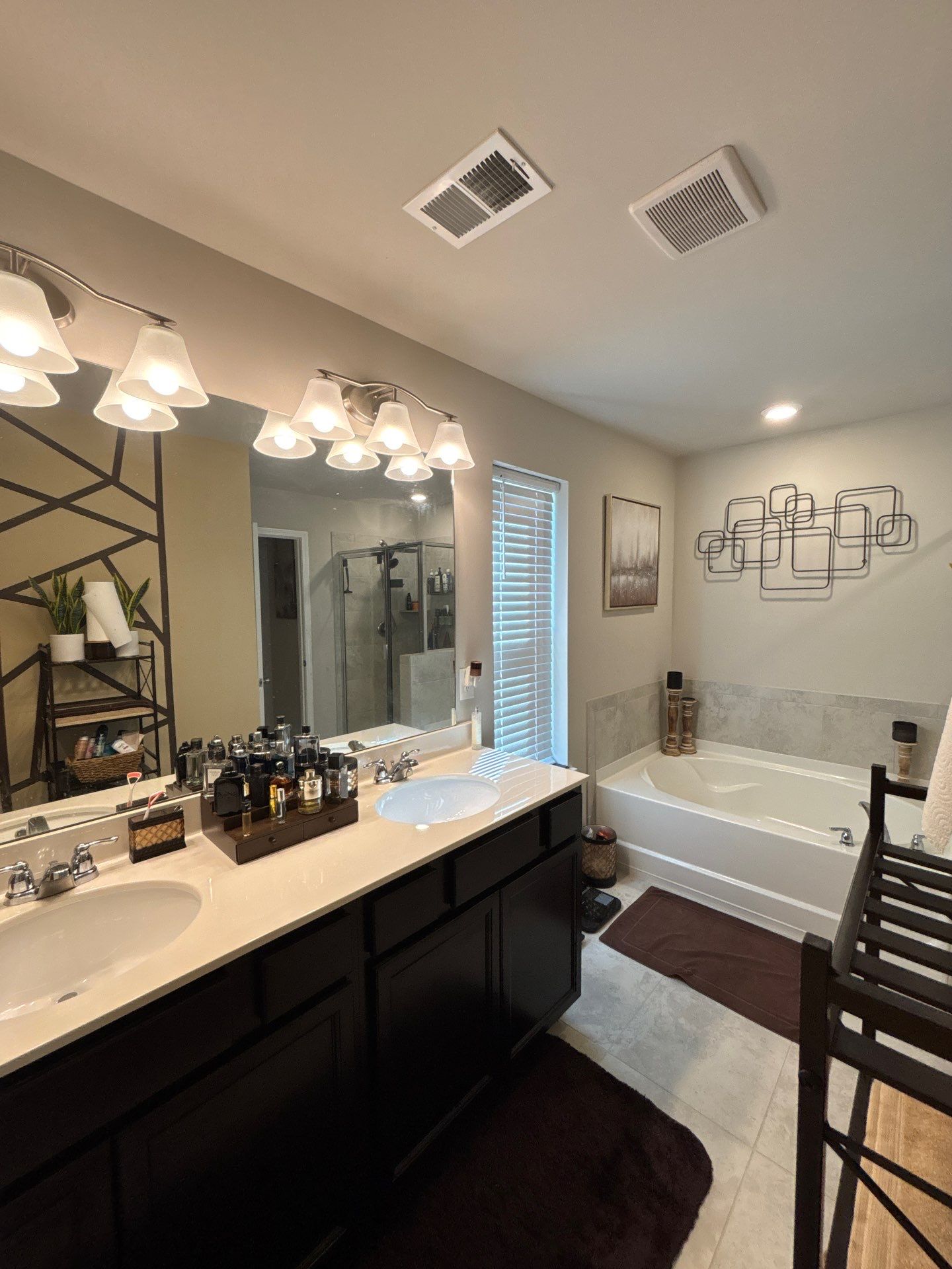 Master bathroom renovation by Prudencio