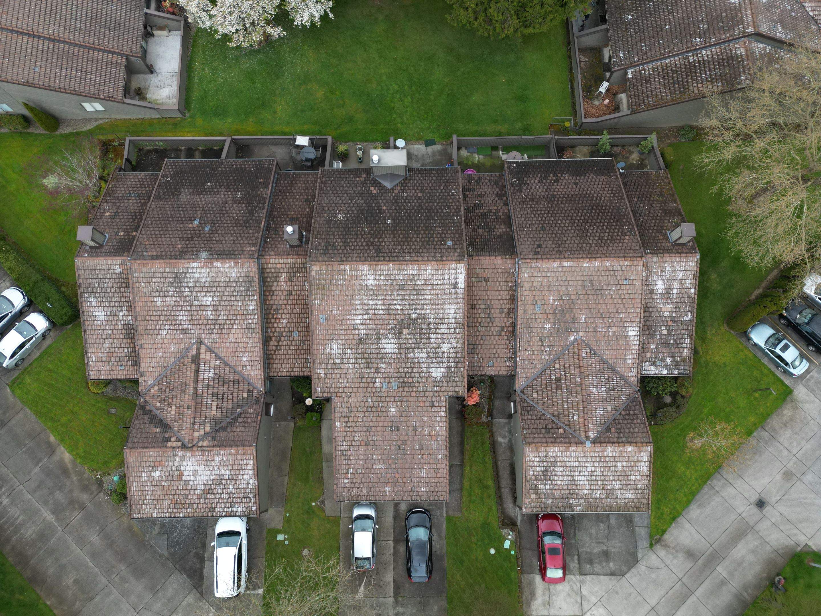 Large scale roof cleaning by Hawthorne General Construction