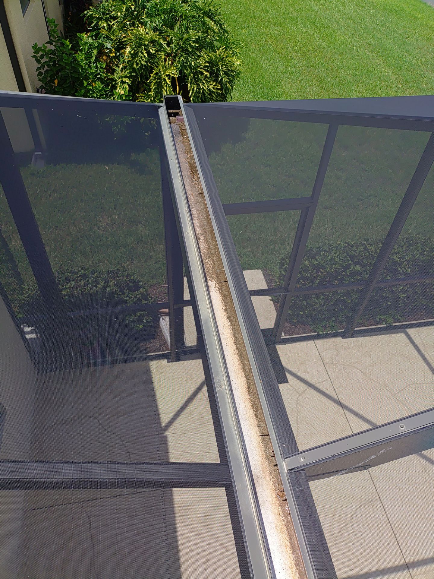Seal Gutters & Gutter Cleaning in Sarasota FL by Gutter Professors
