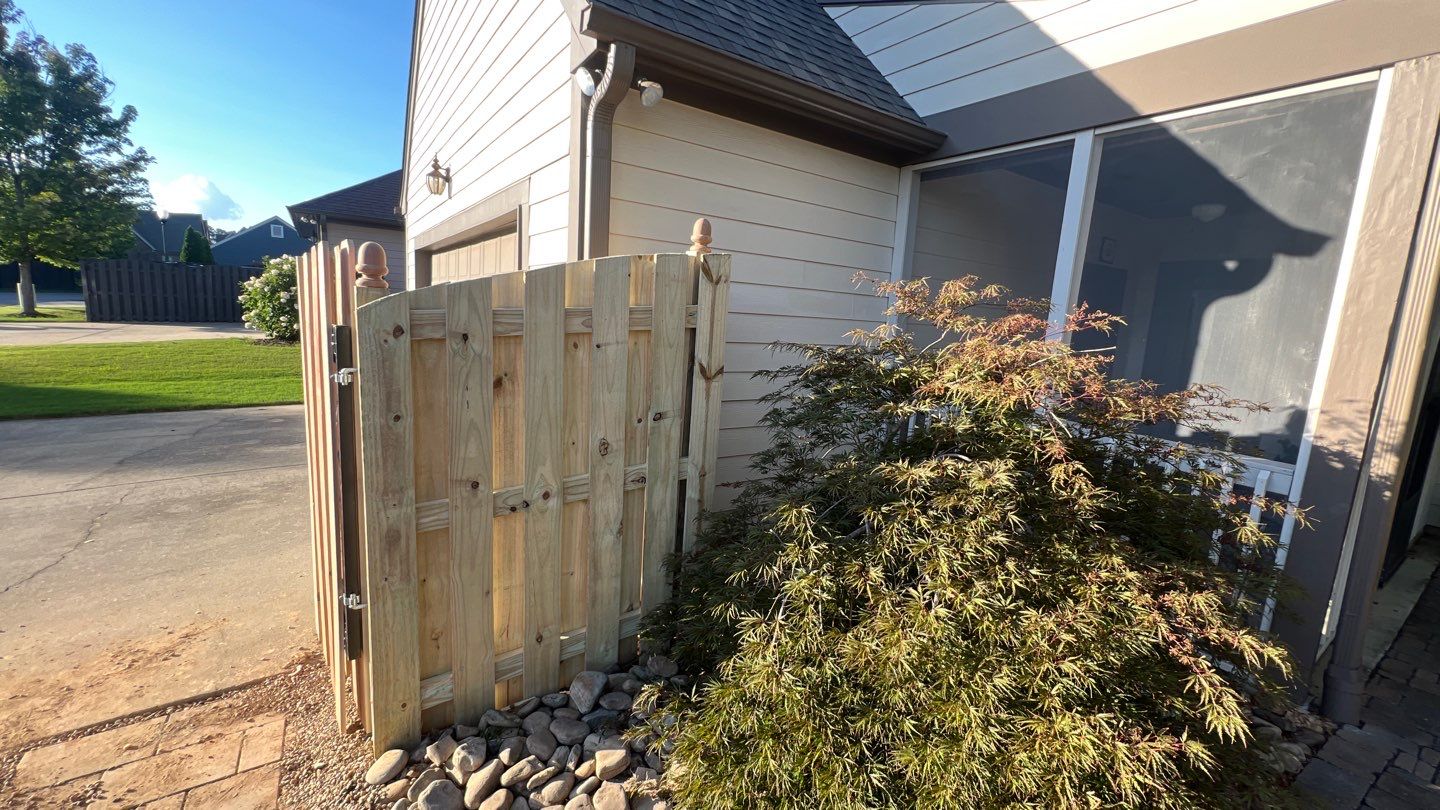 Chase Lake - Arched Shadowbox Fence by Pillar and Pine