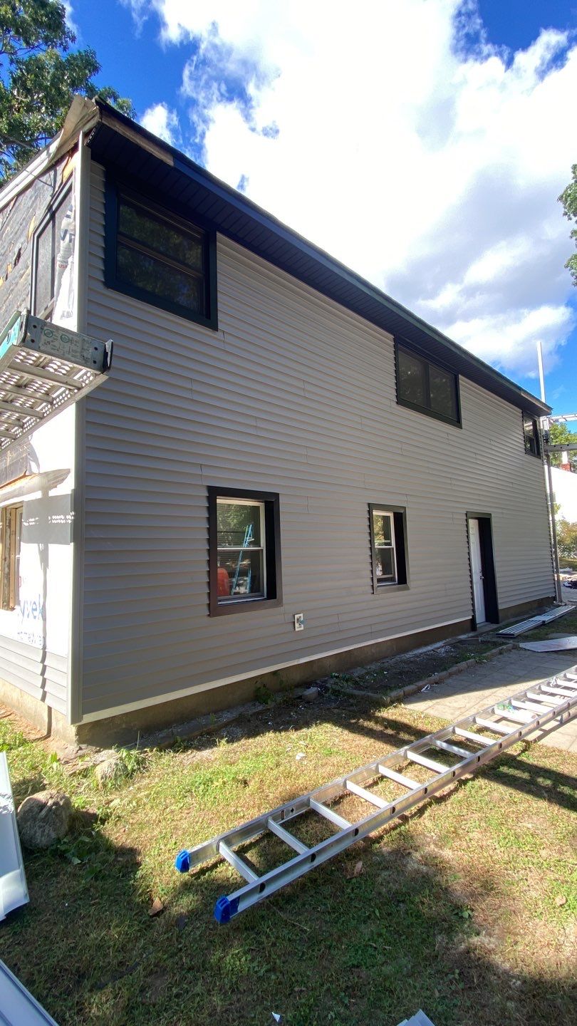 Siding Installation using Certainteed monogram charcoal gray Owens Corning Onyx Black by A Plus Exterior