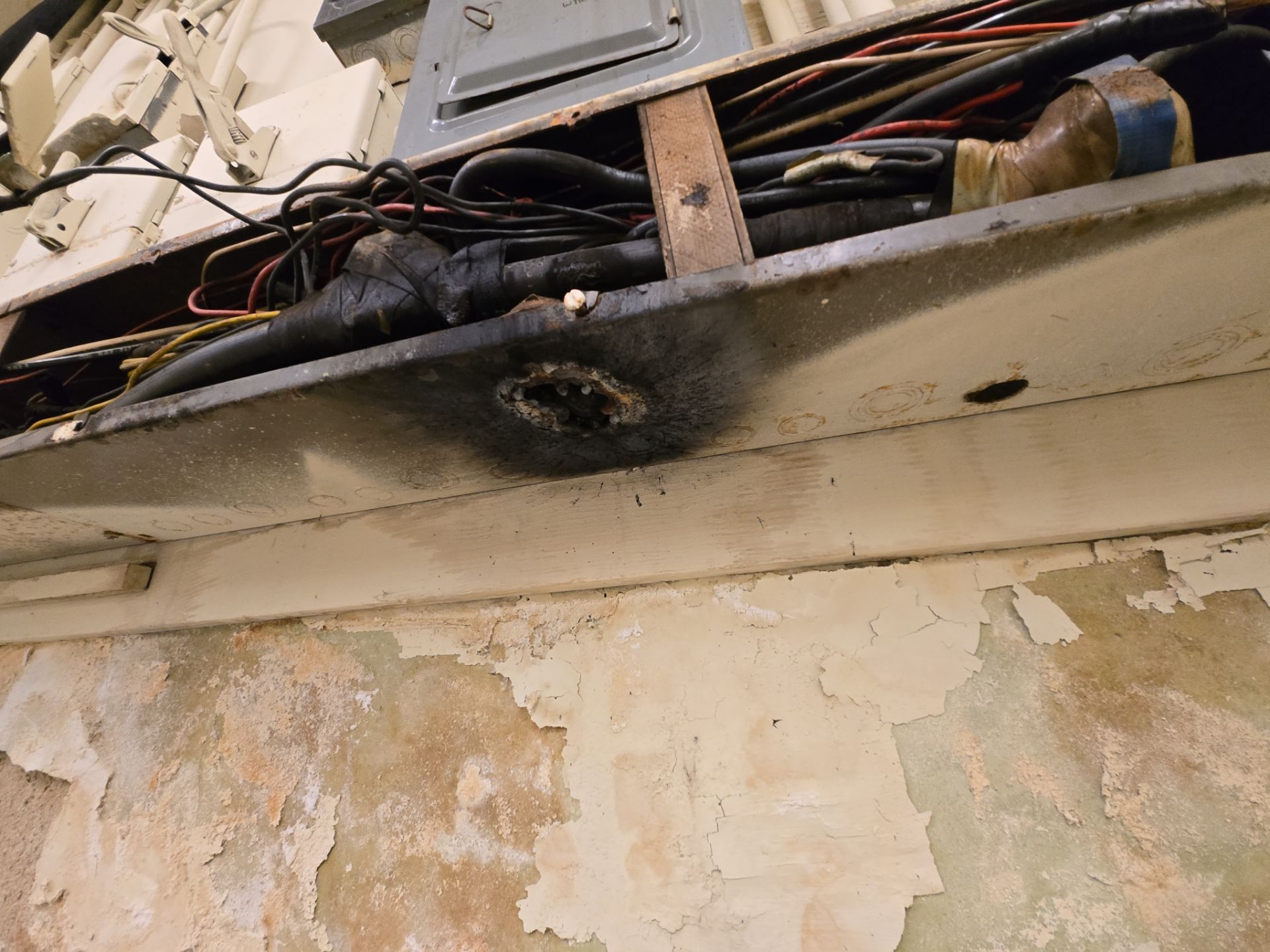 Fullerton by EHEZ Electrical Contracting LLC 