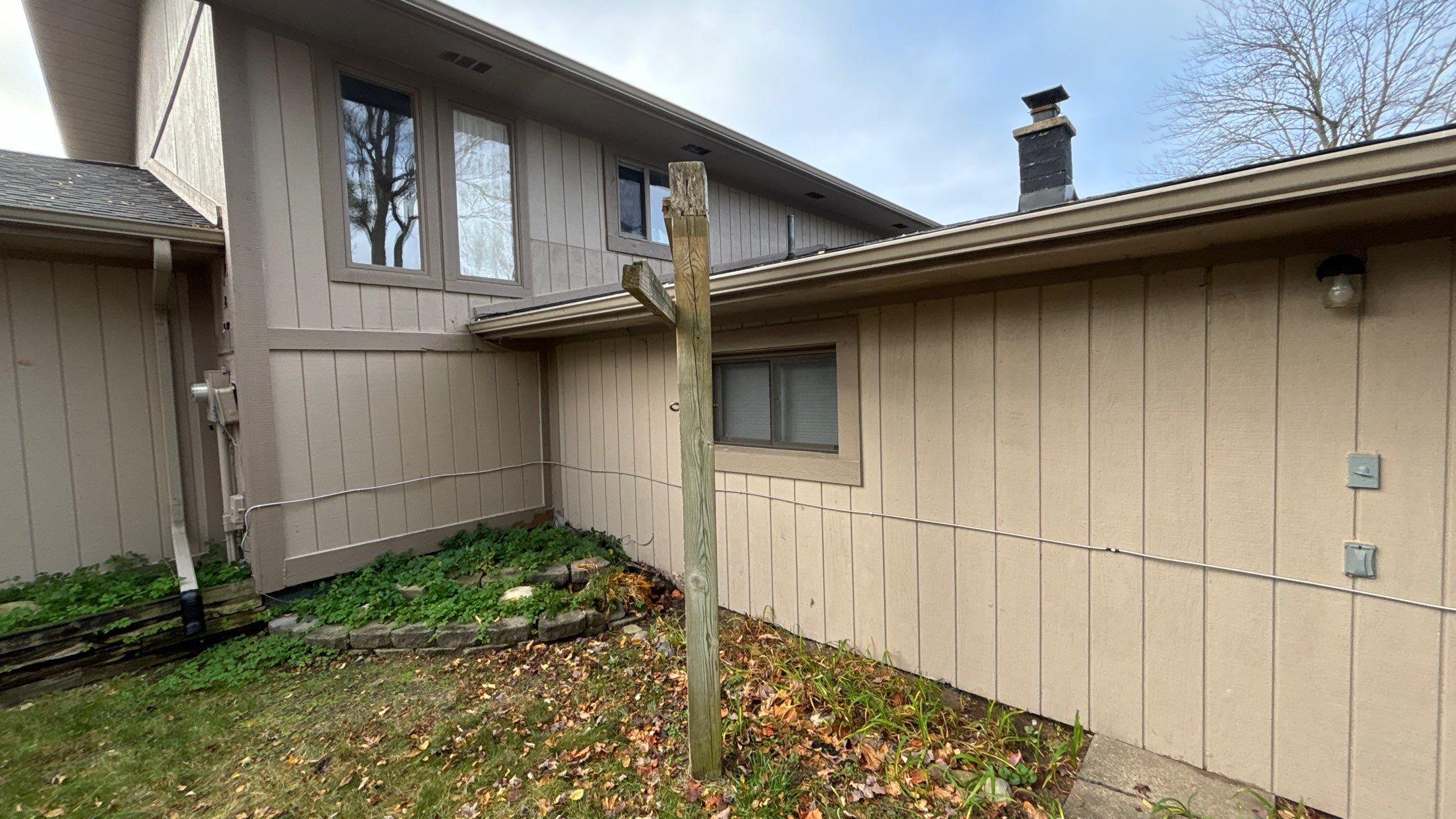 Siding Replacement using Alside Charter Oak D4.5" by 180 Contractors
