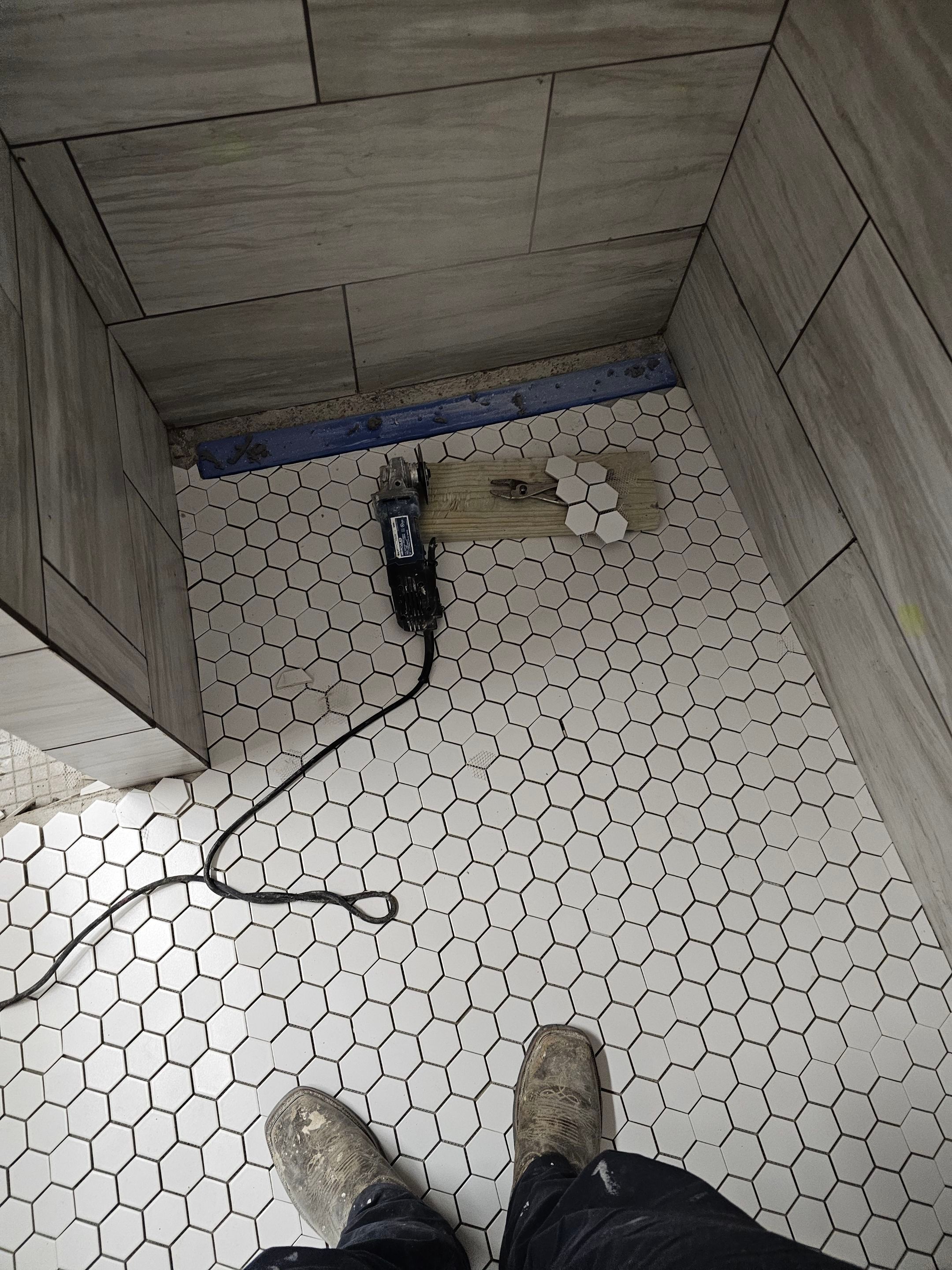 Showers & Storage by EL-GC LLC