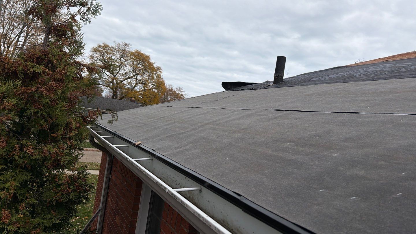 Roof Replacement using Owens Corning Onyx Black by 180 Contractors