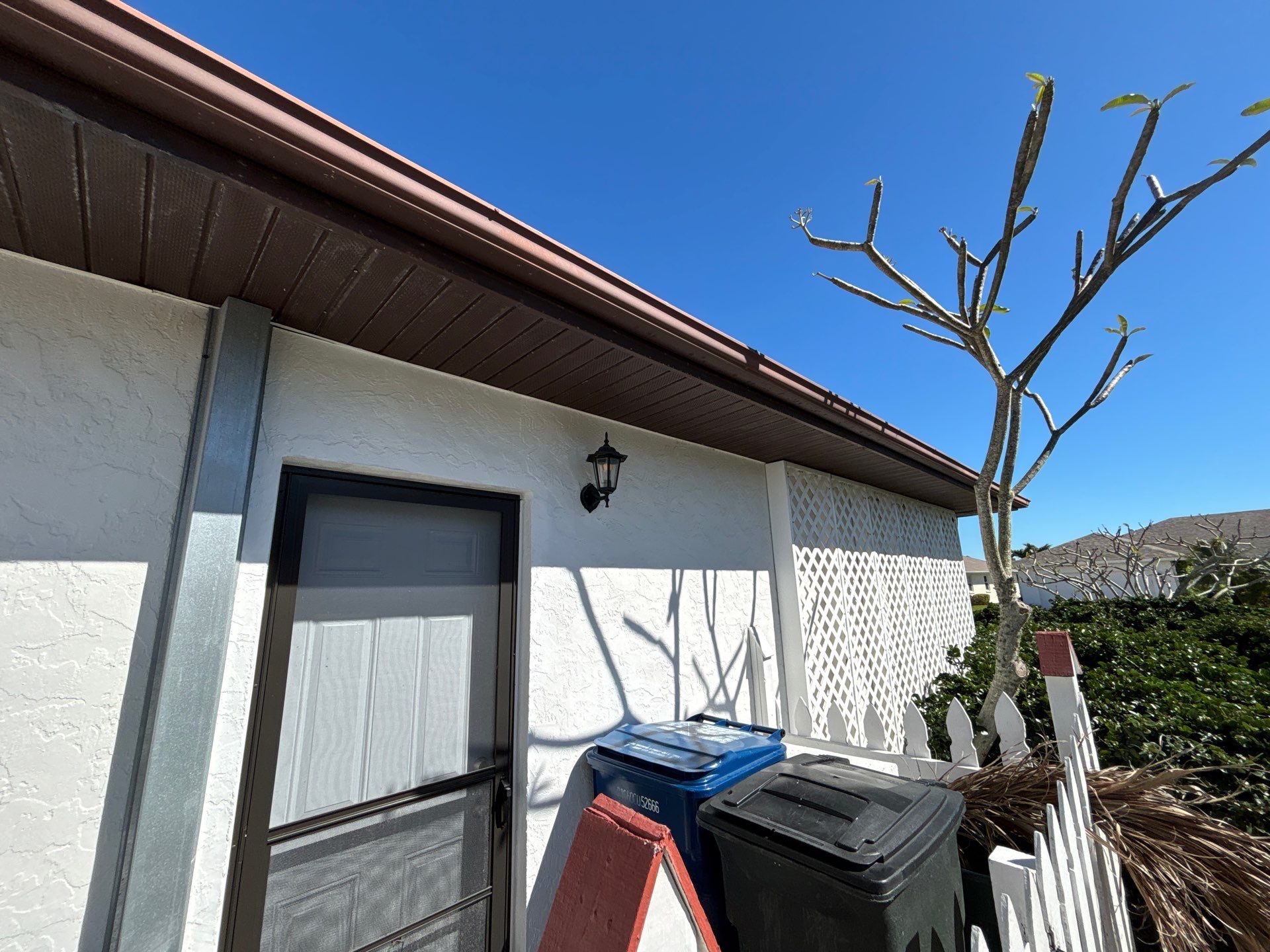 Roofline Upgrade with New Fascia Boards in Bradenton FL by Gutter Professors