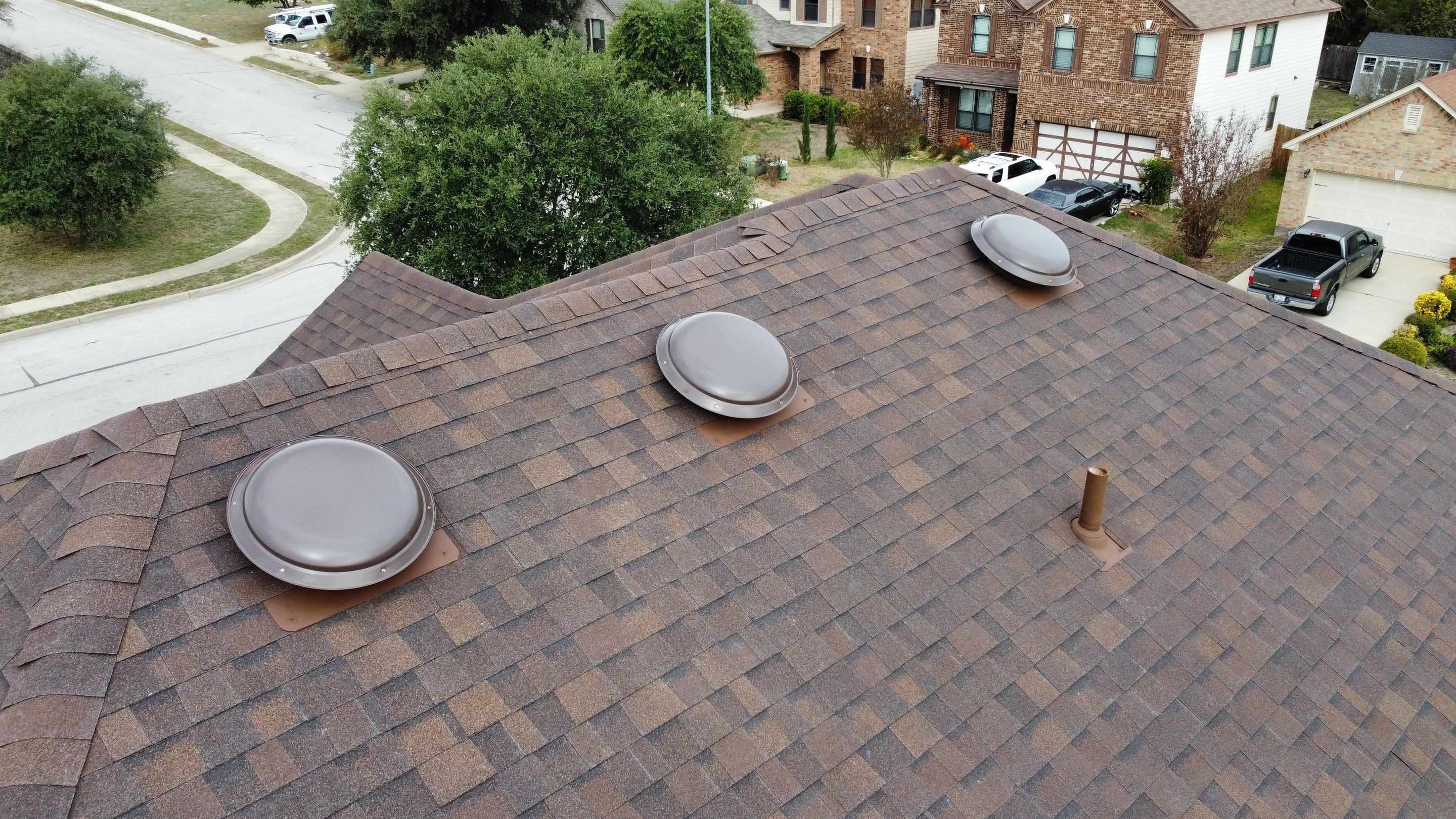 Residential Roofing Installation using Owens Corning Oakridge by Kstylez Roofing & Construction