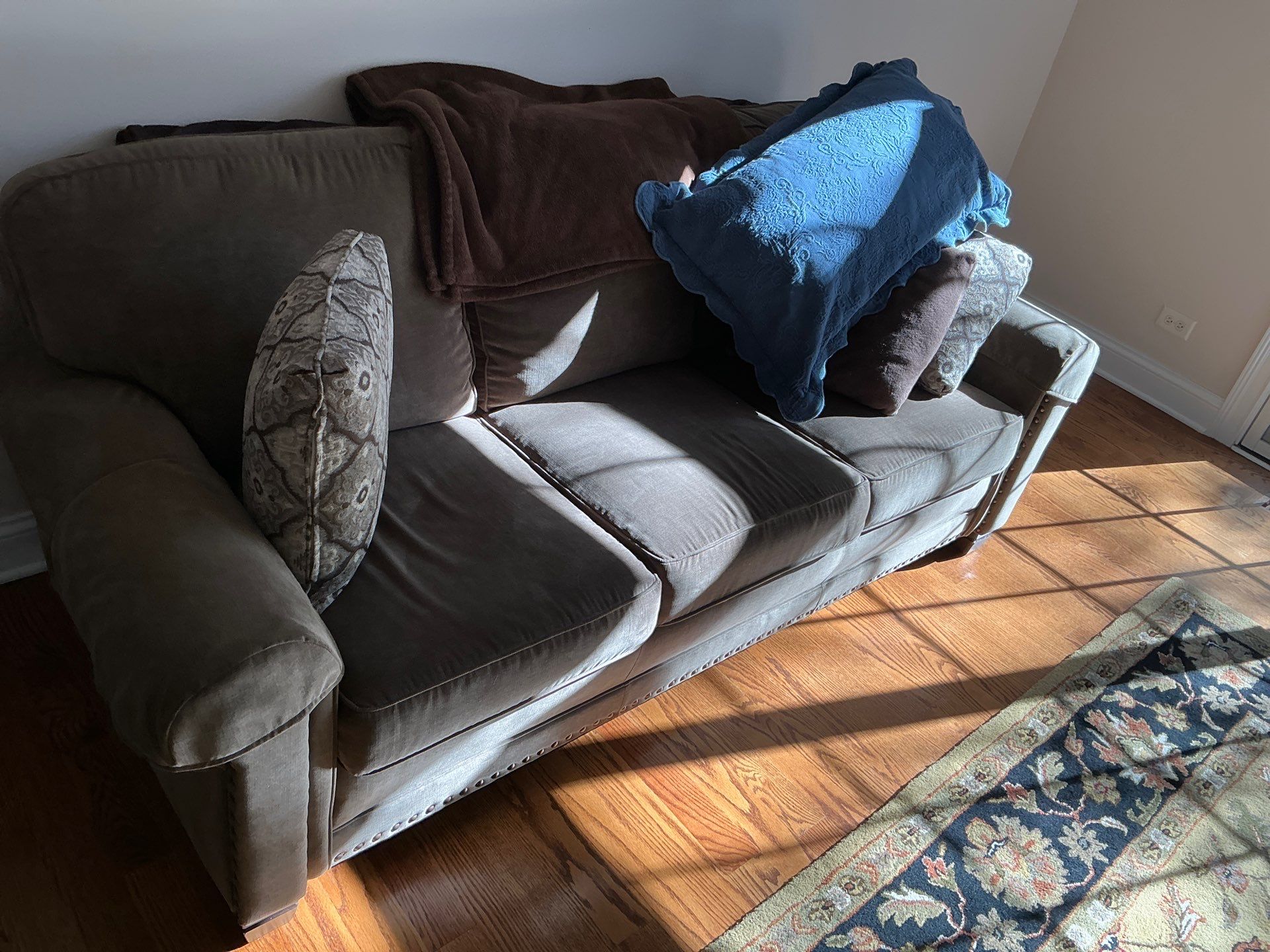 Glen Ellyn by The Junkluggers of Chicago NW Suburbs