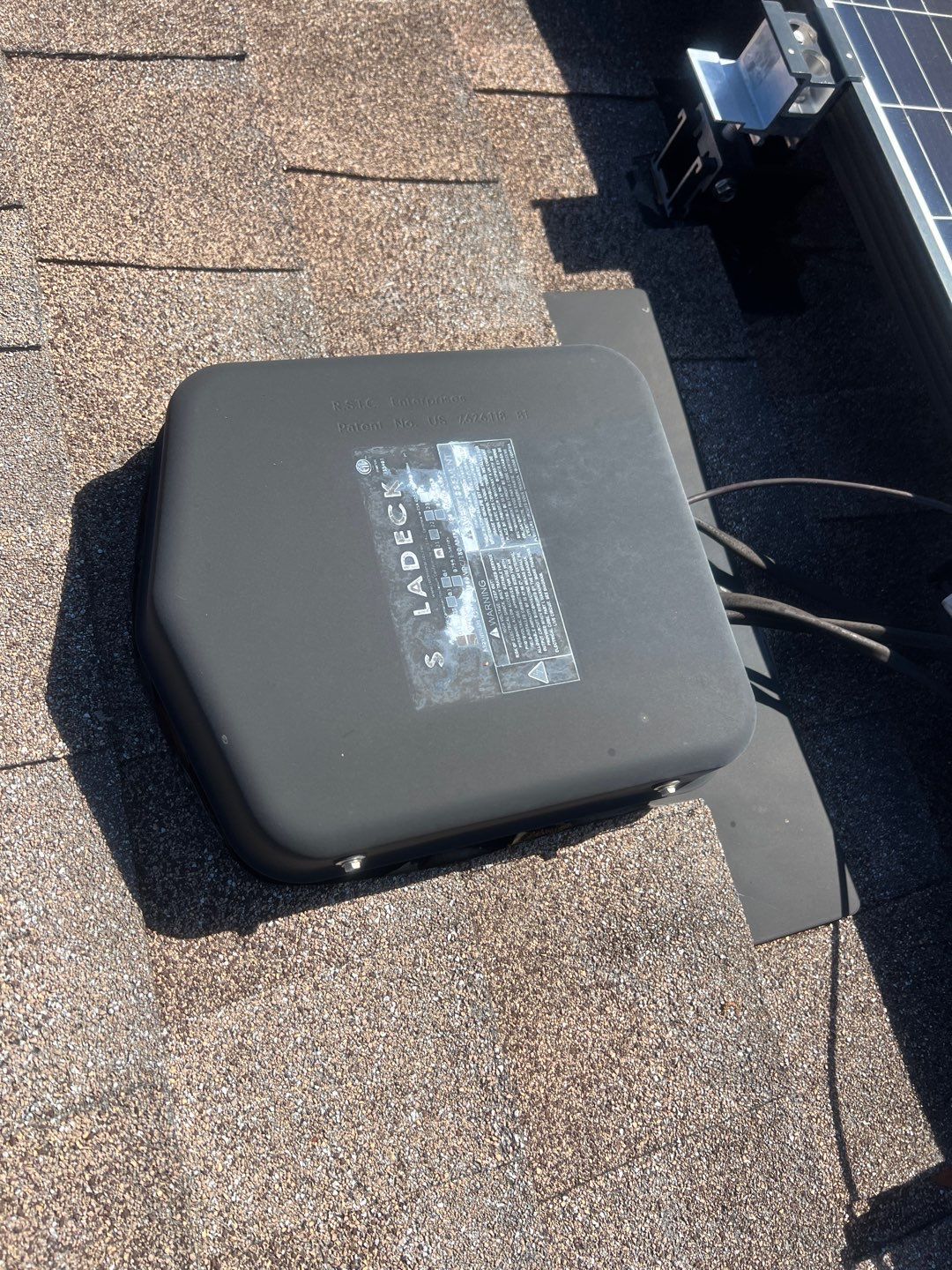 Owens Corning Designer Series (Summer Harvest) by RoofGuru AI LLC