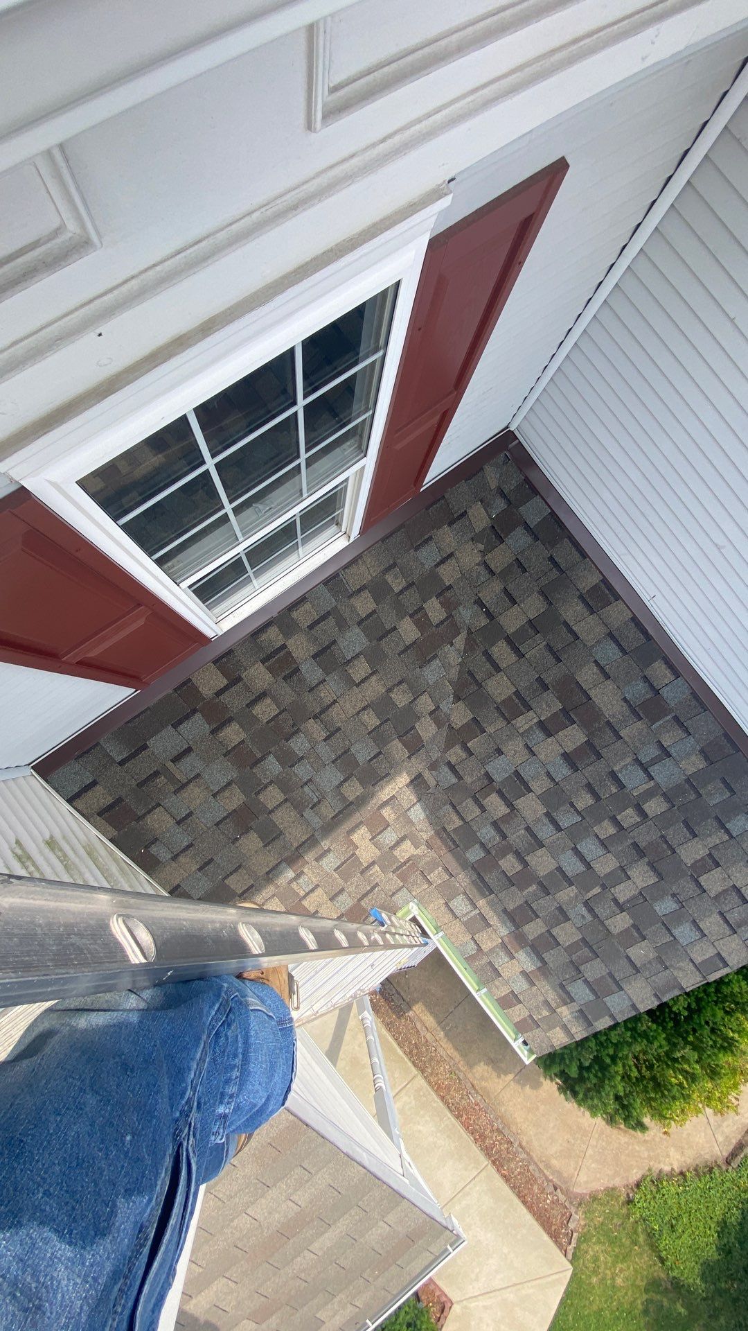 Fairfax: Roof Replacement with CertainTeed Landmark Pro Designer Shingles in Max Def Weathered Wood by RM Banning, Inc.