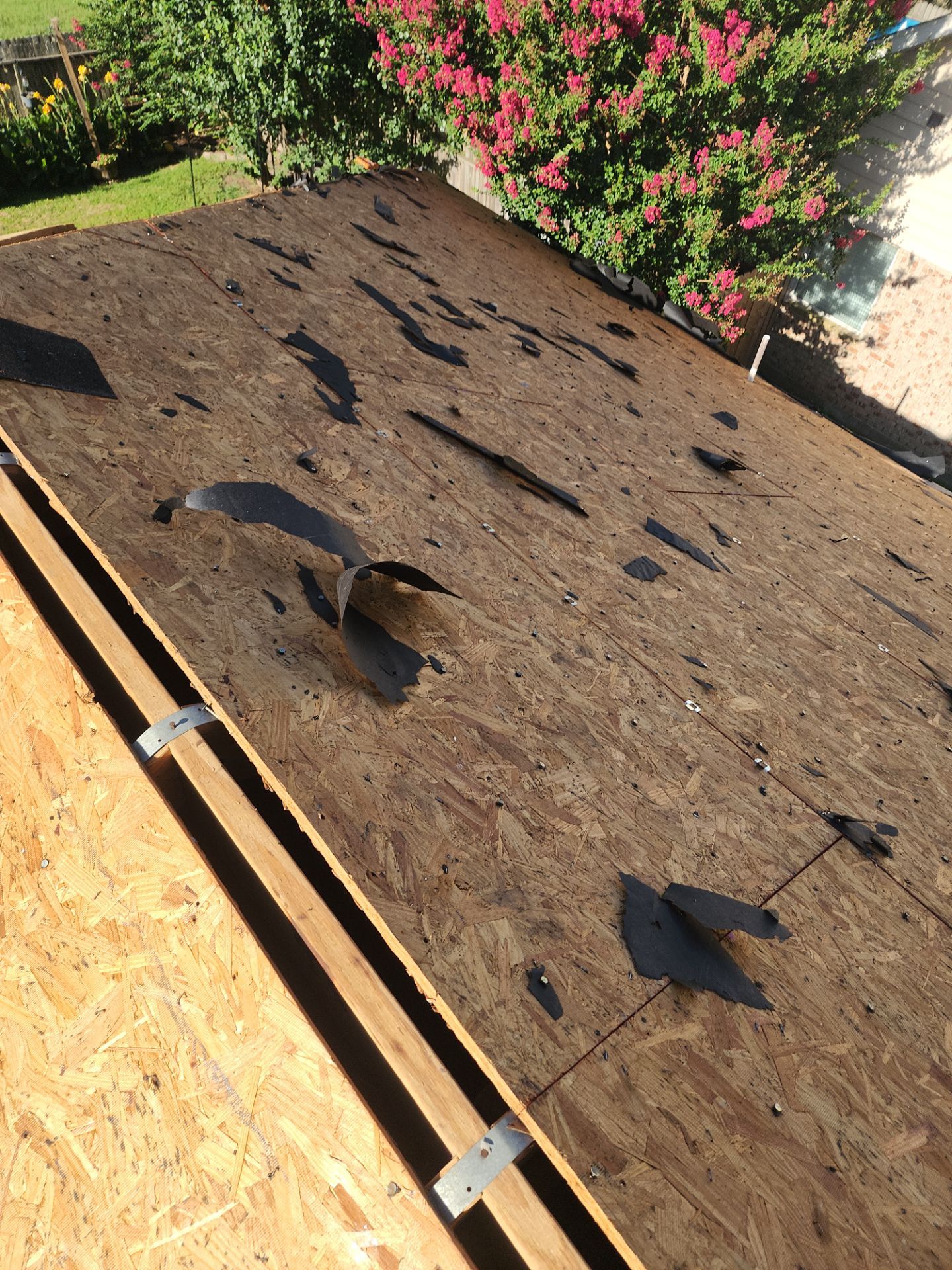 Residential Roof Installation using Owen's Corning Duration (Lifetime) Shingles by Roof Repair Company