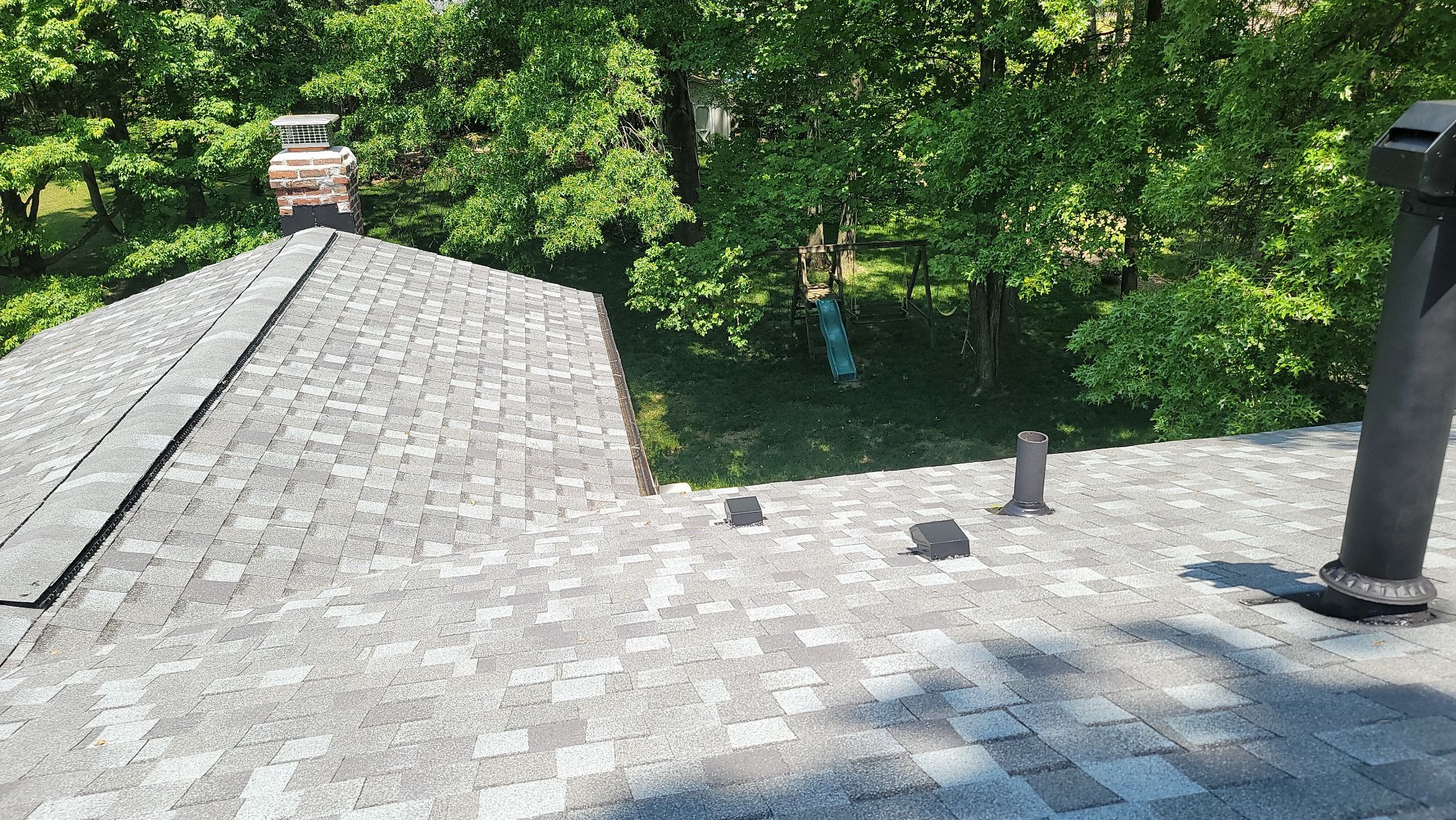ATLAS PINNACLE COLOR: COASTAL GRANITE by Eagle Eye Roofing
