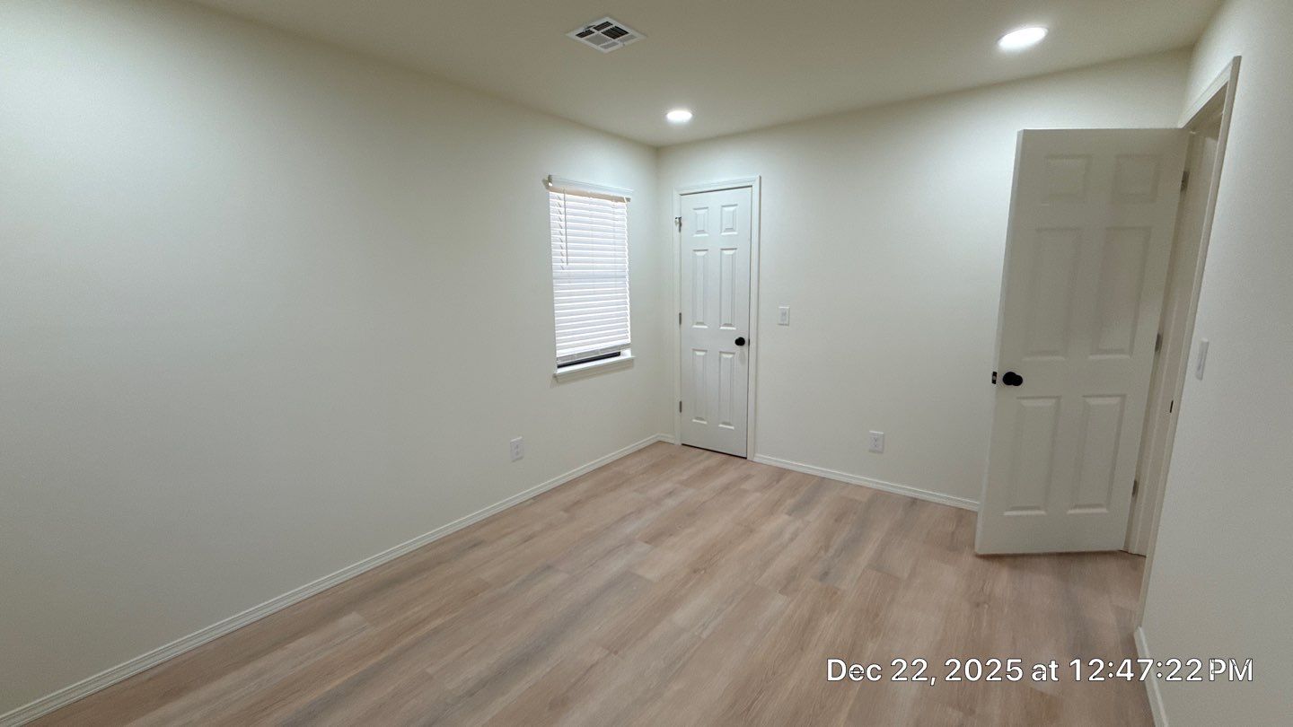 Project by Decor Roofing & Restoration by Decor Roofing & Restoration