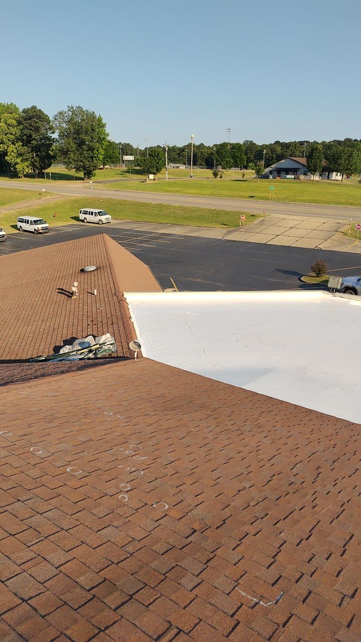 First Assembly of God, De Queen, Arkansas by Hostetler Roofing