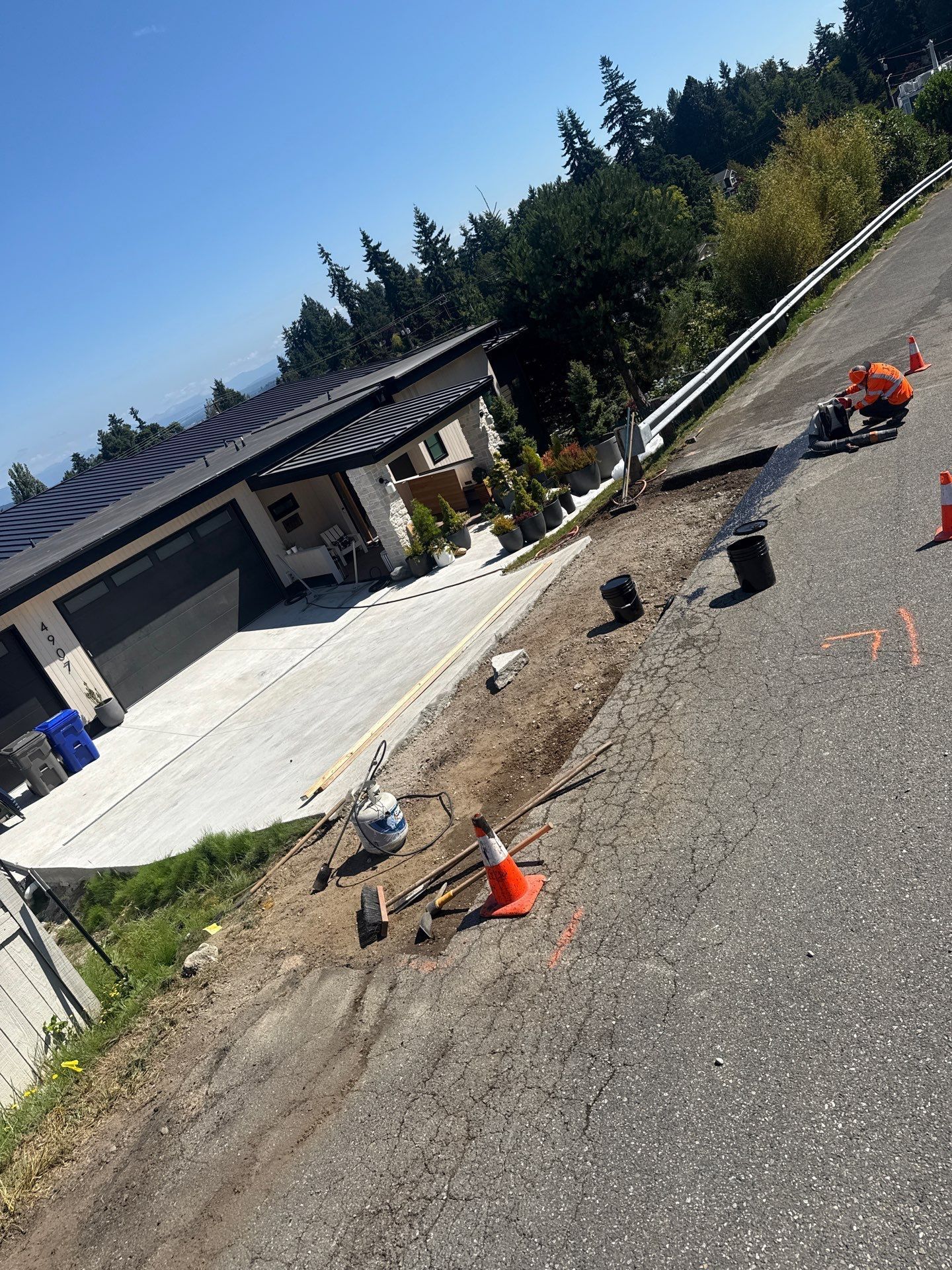 Asphalt Patch Repair | Everett  by Jireh Asphalt & Concrete Inc 