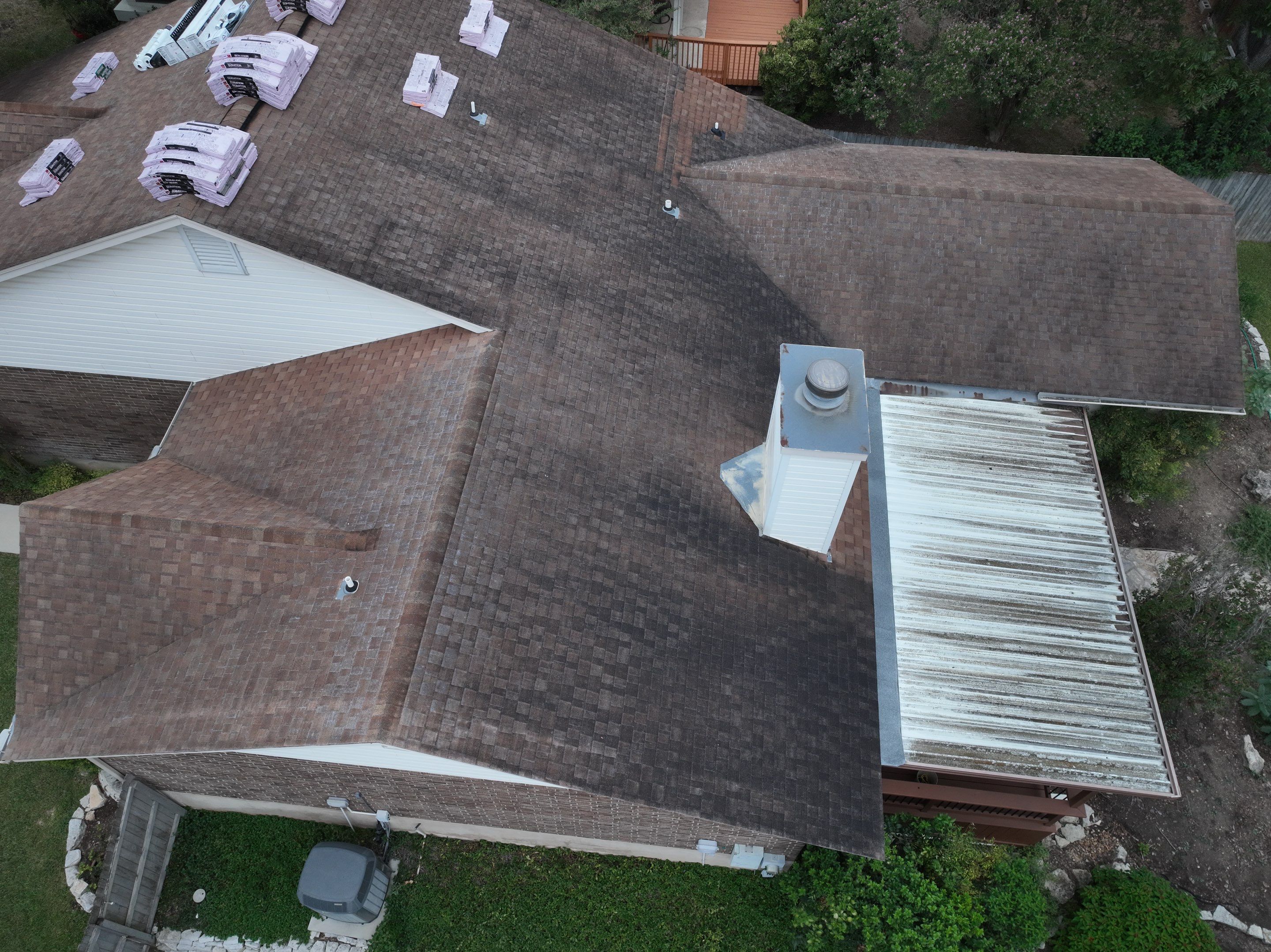 Residential Roof Replacement using Owens Corning 30 year Architectural Shingles by Premier Roofing and Contracting