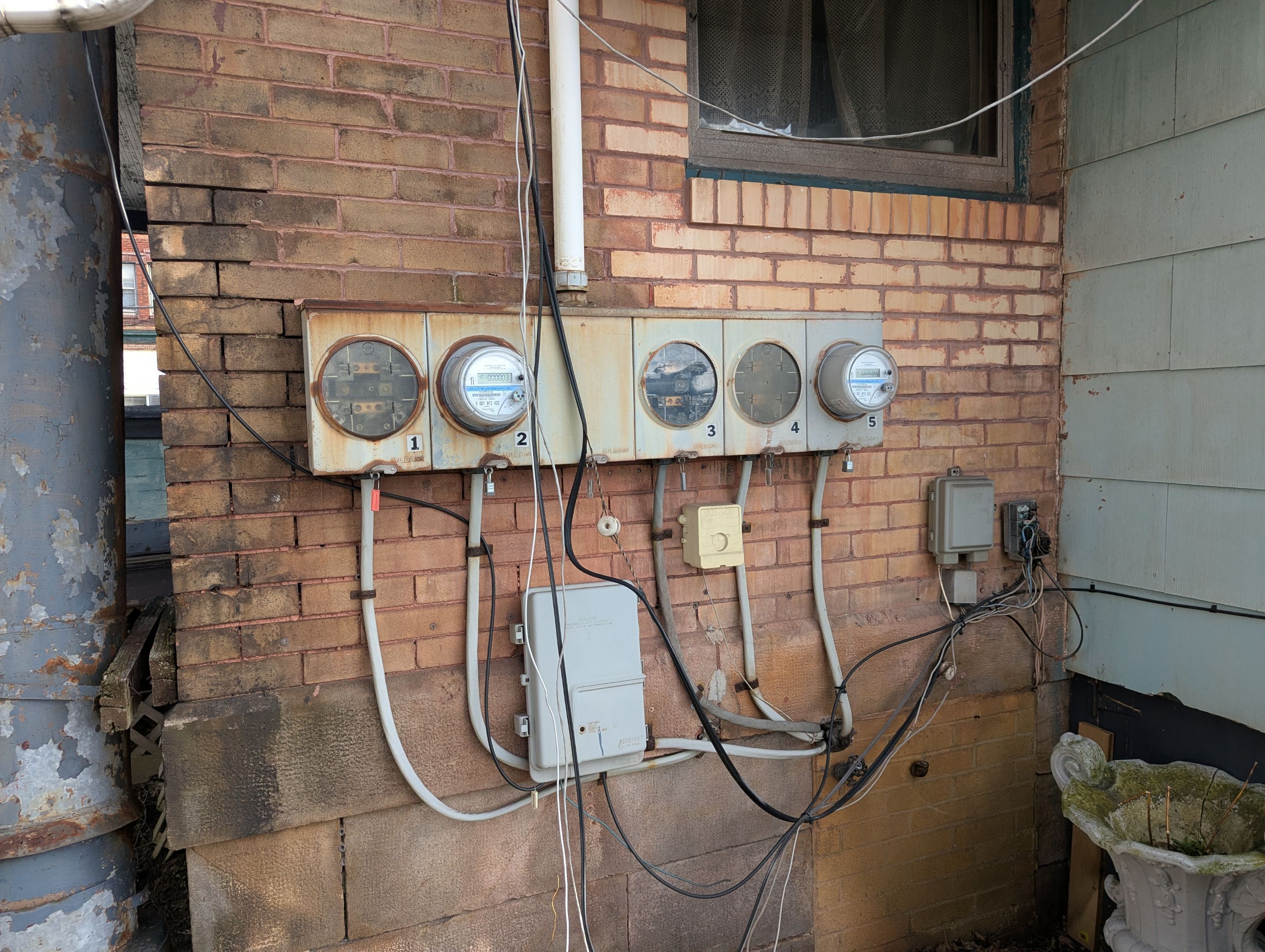 New 200 Amp service on Historic building in Somerset, PA by Kinsmen Electric