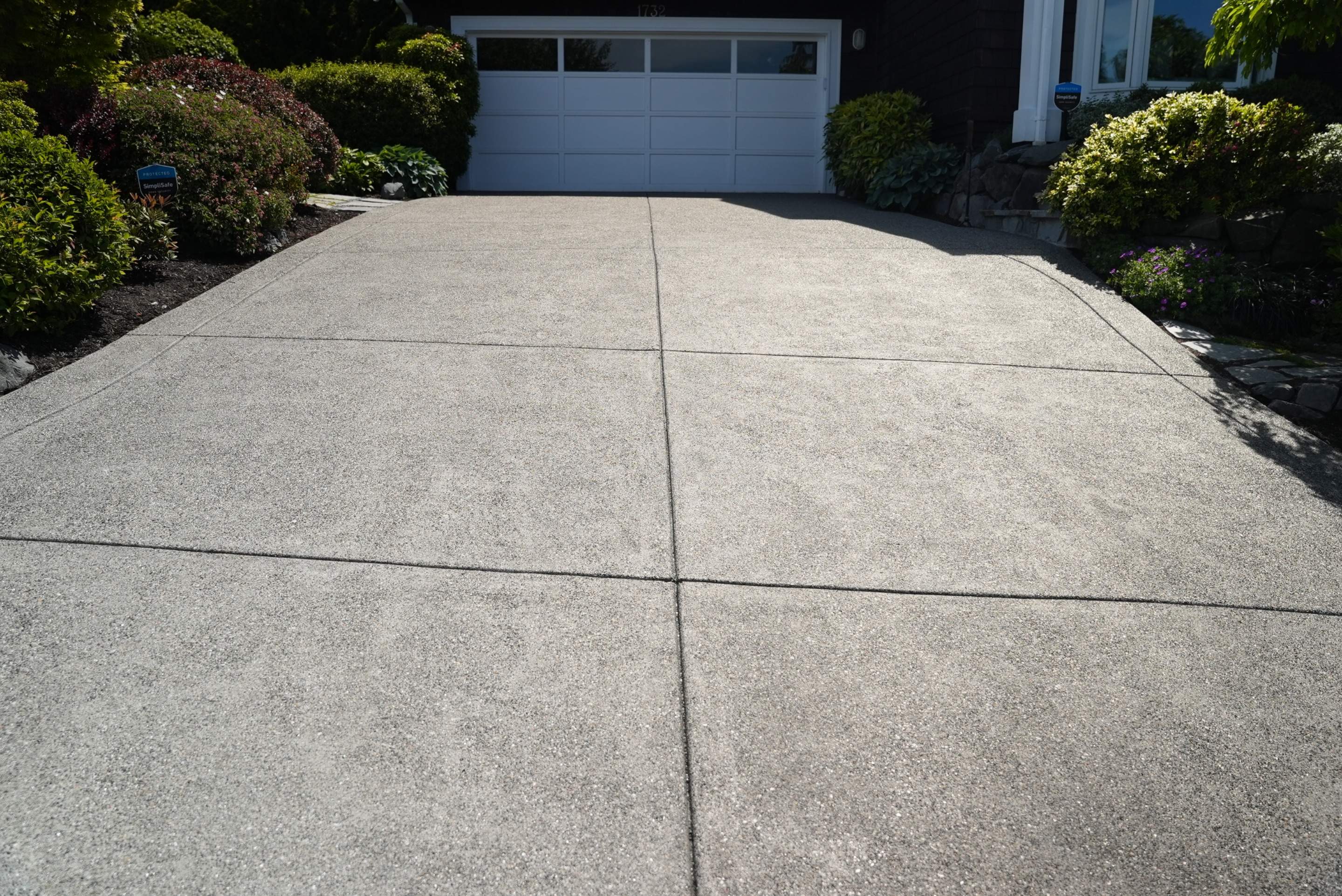 Concrete Driveway Repair | Mukilteo  by Jireh Asphalt & Concrete Inc 