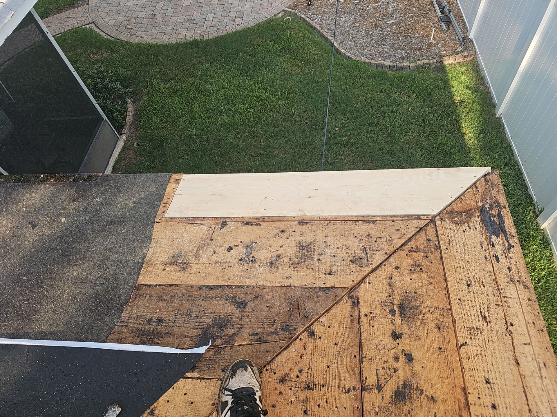 Project in St. Petersburg 33712  by Mitchell Roofing Company LLC 