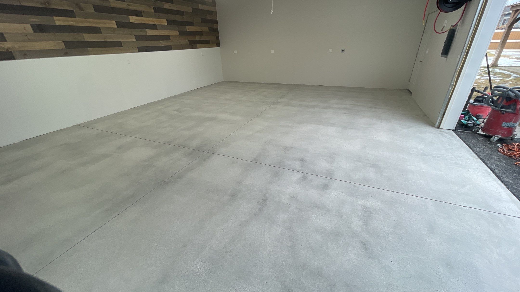 Garage Transformation using Domino and the Penntek Evolution System by Croc Coatings, LLC