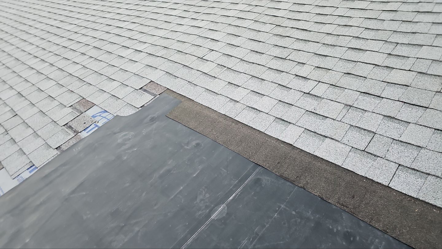 Atlas Pinnacle, Color, Oyster Shell, Drip Edge, Color, White by Eagle Eye Roofing