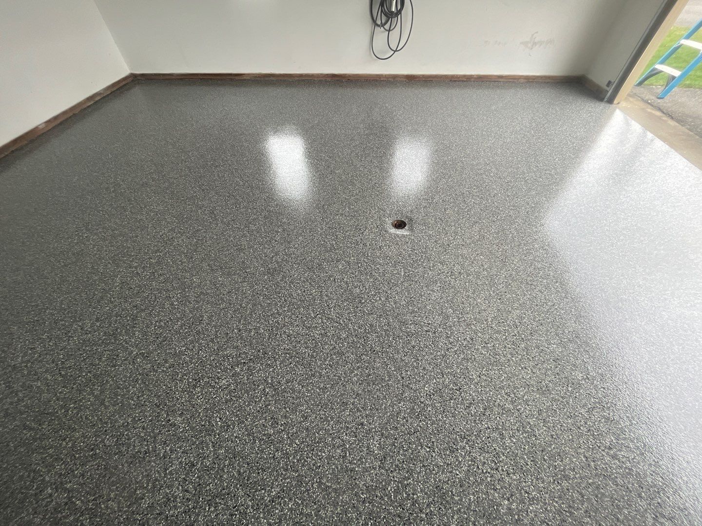 Garage in Shrewsbury, MA 01545 by Symphony Concrete Coatings