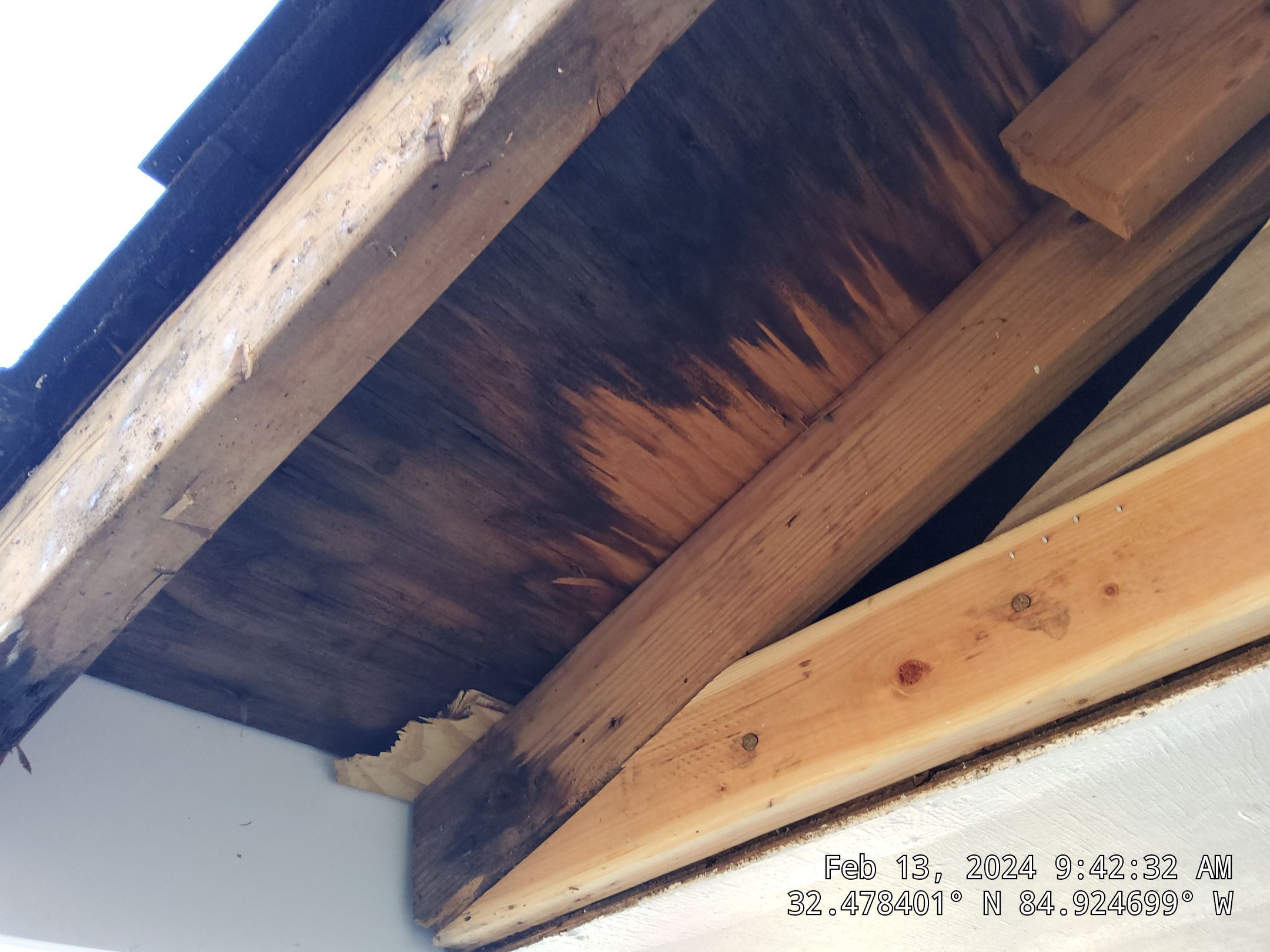 Residential Roofing Installation by iGreen Solutions