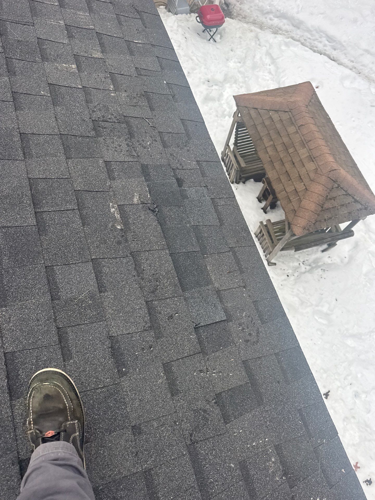 Ice Dam Removal & Snow Removal in Billerica, MA  by Mighty Dog Roofing of Greater Middlesex County