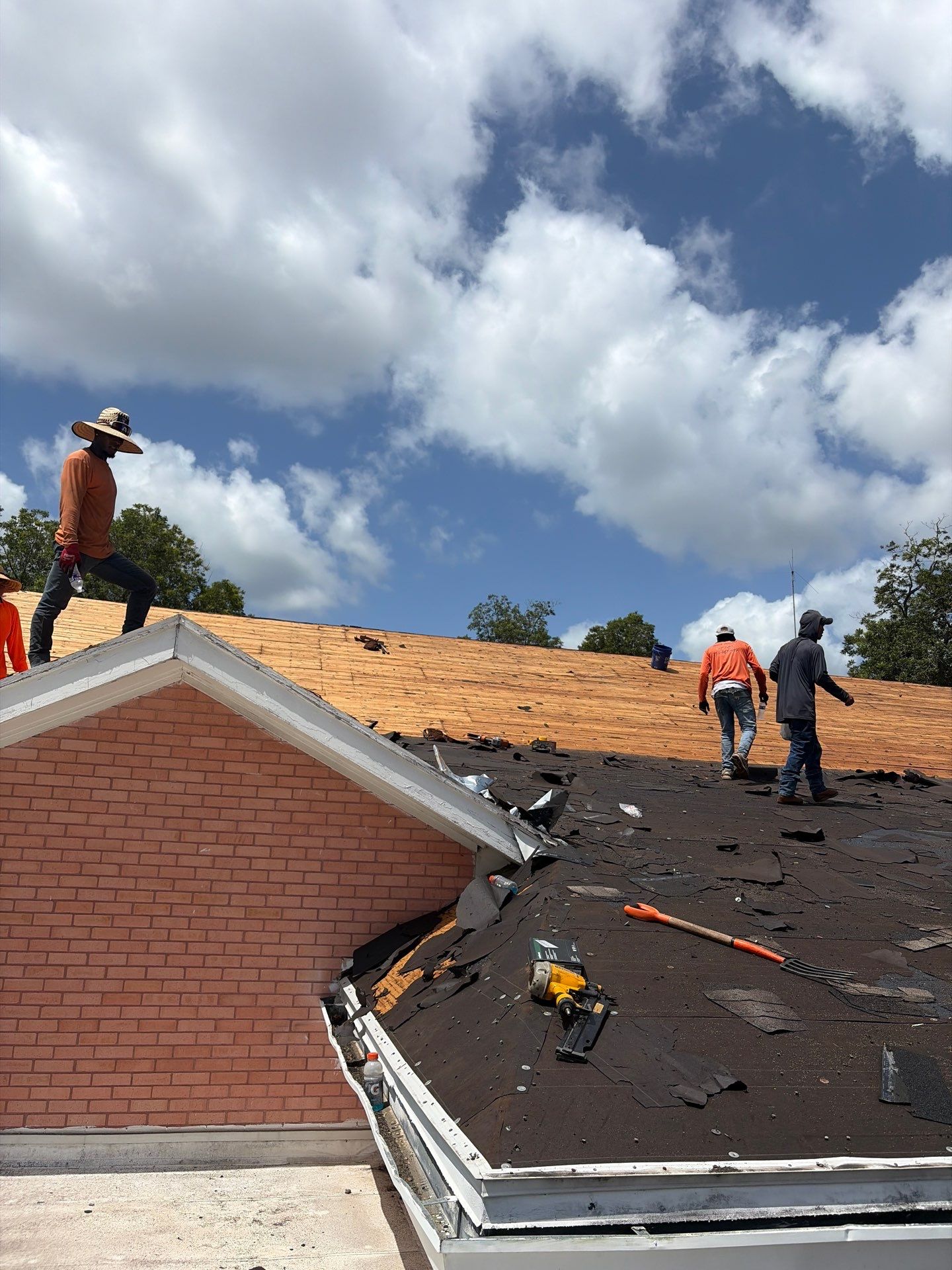 Roof Replacement in Sweeny TX by Roof Repair Company
