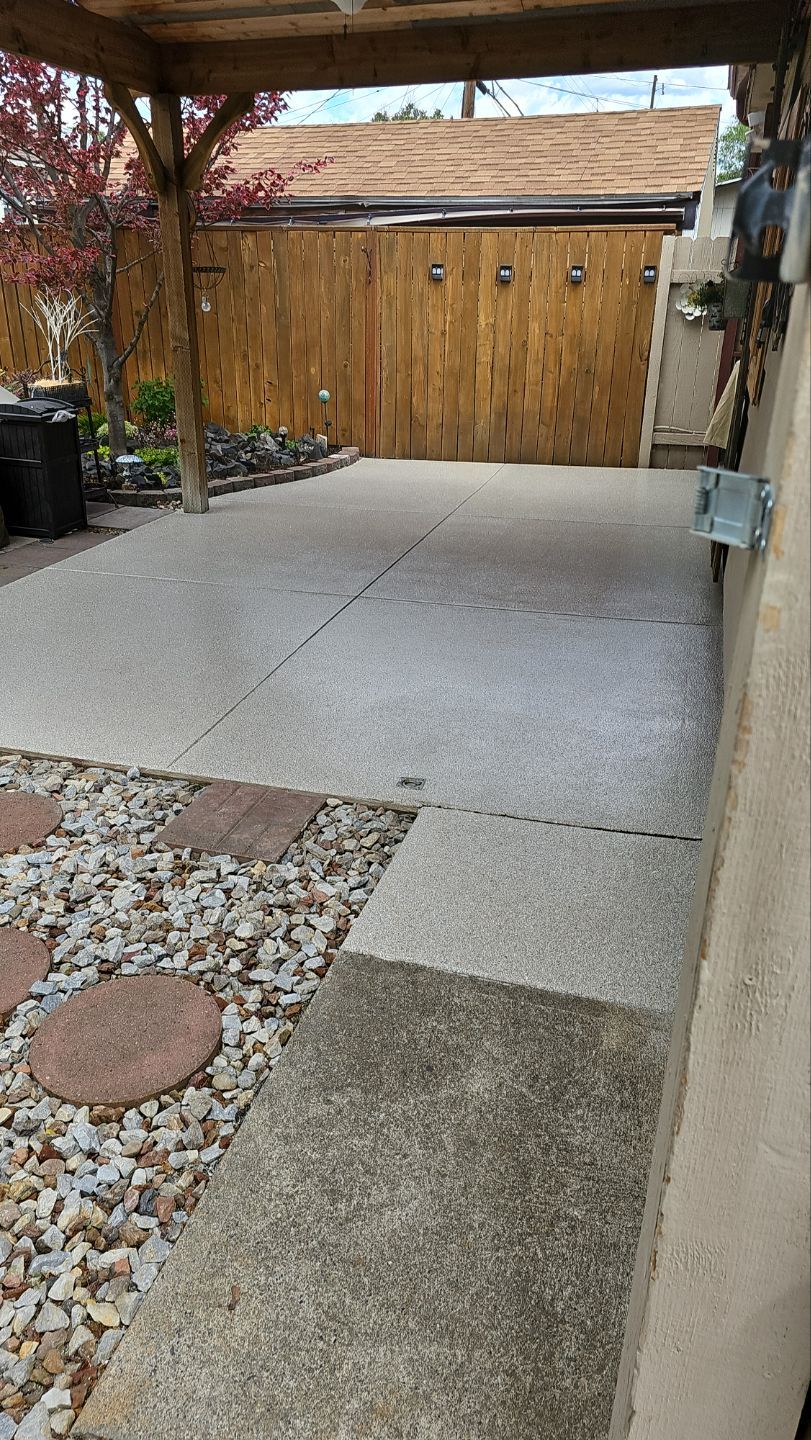 Patio Transformation in Quartzite Hybrid by Croc Coatings, LLC