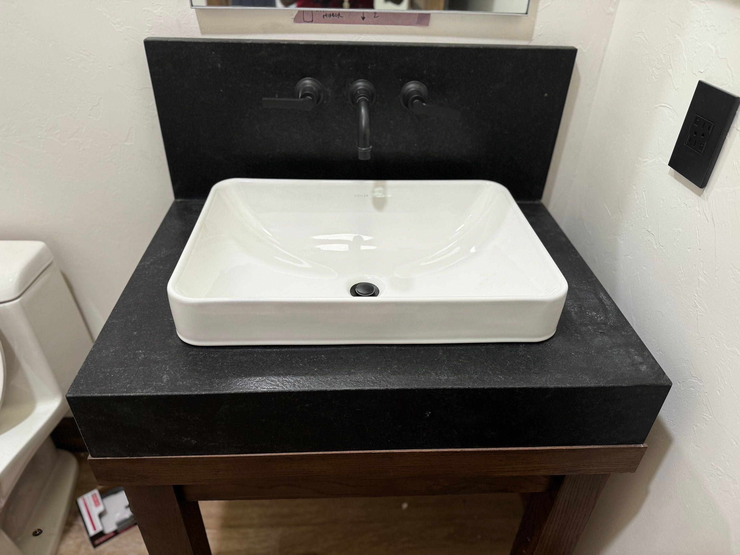 Custom Countertop Installation in Wynnewood by TNT Countertops