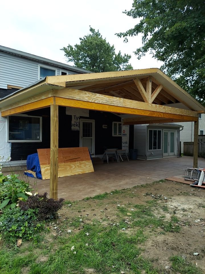 Outdoor Living- Addition by Ivy Lea Construction
