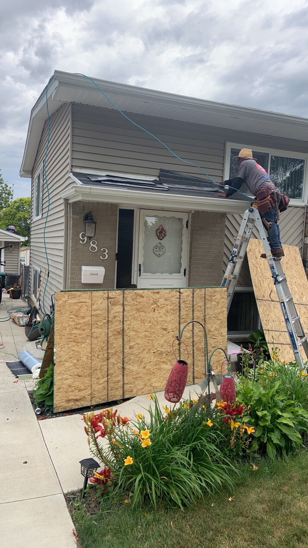 Roof Replacement using Owens Corning by 180 Contractors