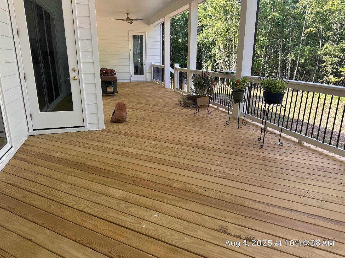 Wood Deck using Wood Sealant by DuraSeal