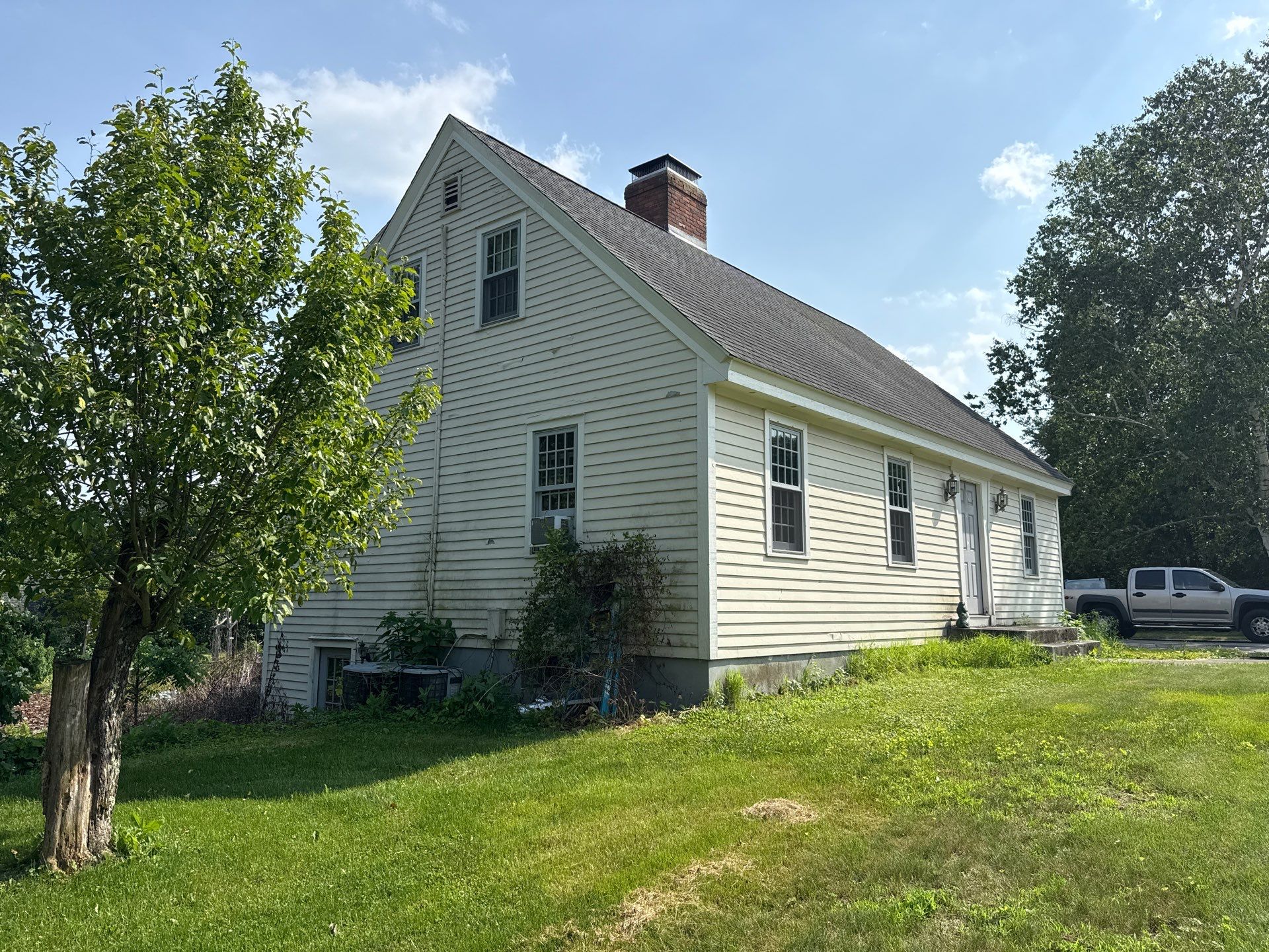 Siding Replacement in Glastonbury CT with Deep Mineral Finish by Turner Home Improvement Contractors, LLC