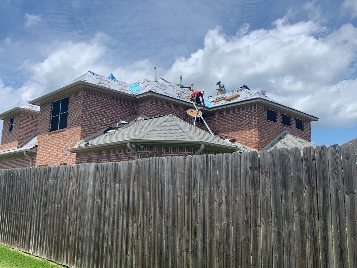 GAF HDZ - Charcoal by Elite Roofing LLC