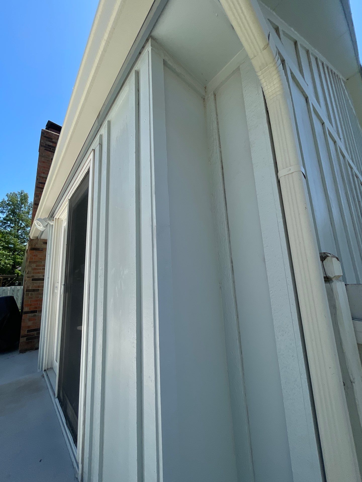 James Hardie siding in Overland park  by EEC  Windows, Siding & Roofing 