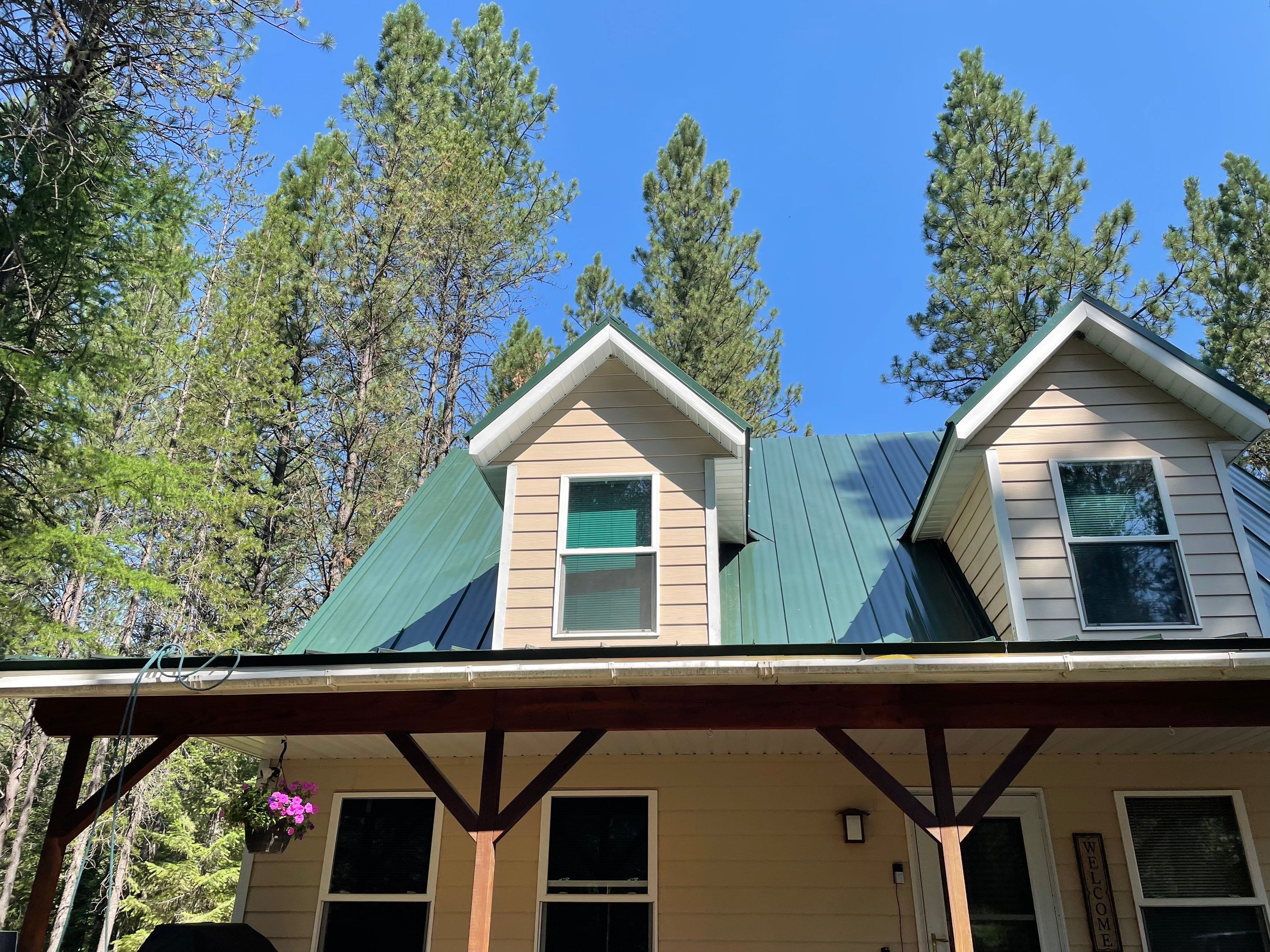 Green Snap Lock Standing Seam  by Montana Roofing Solutions